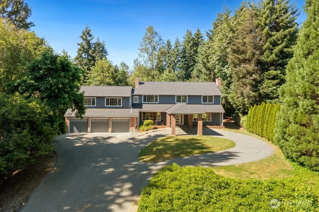 Property photo for 18122 Ne 127th Street, Redmond