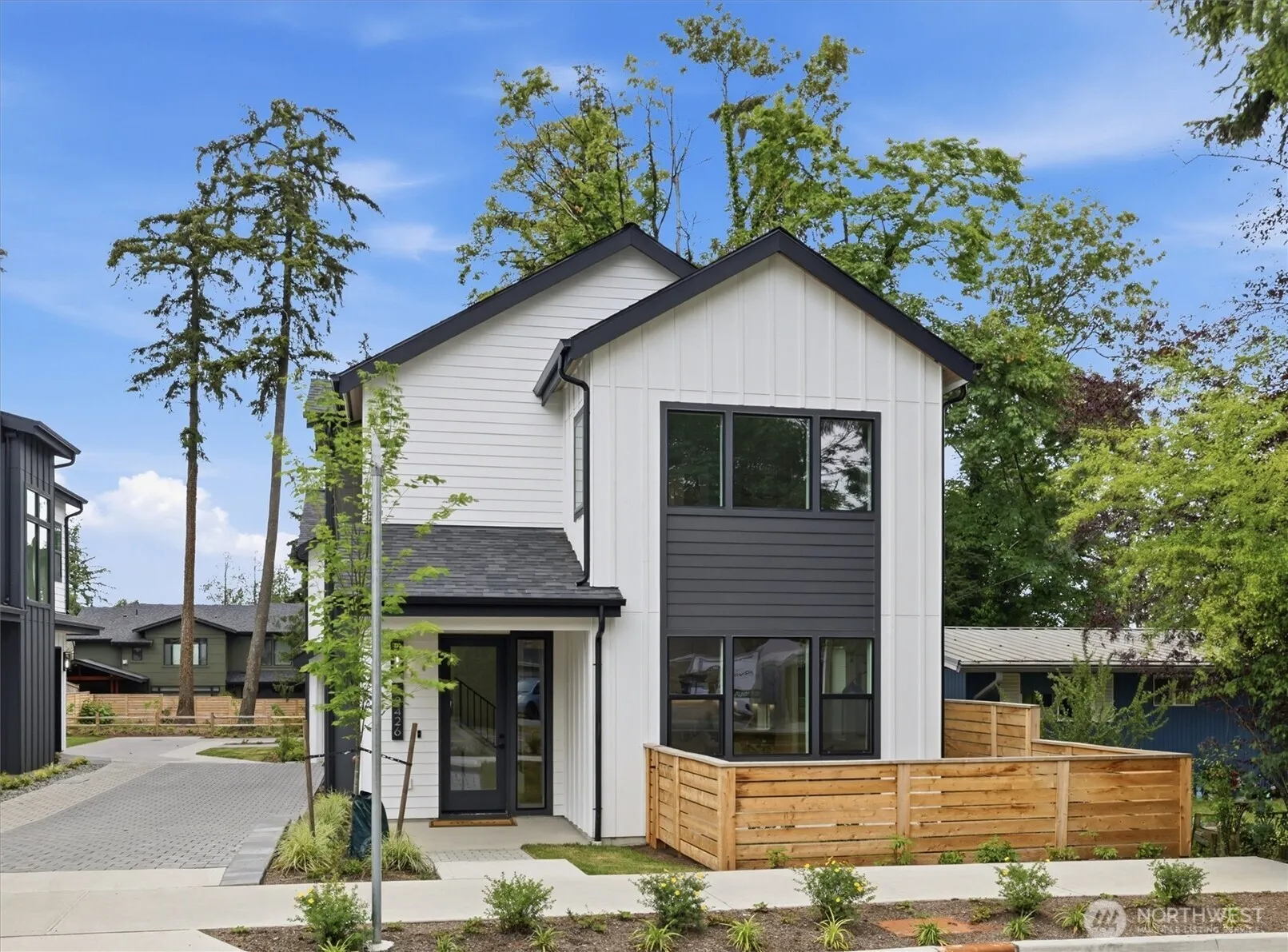 Property photo for 12426 Ne 90th Street, Kirkland