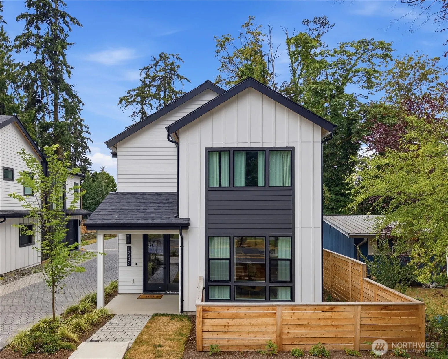 Property photo for 12426 Ne 90th Street, Kirkland