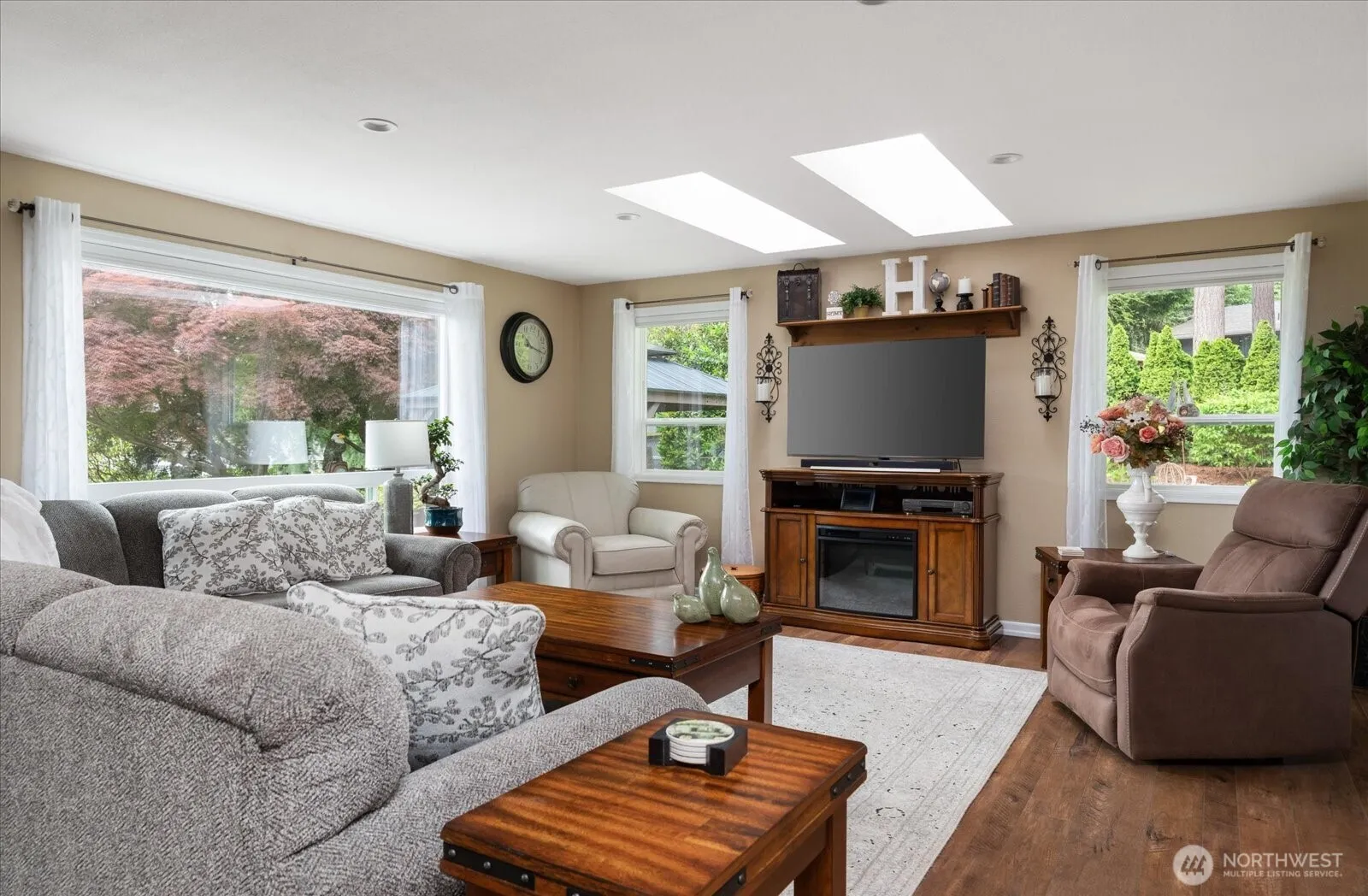 Property photo for 1596 Links Way, Oak Harbor photo 4