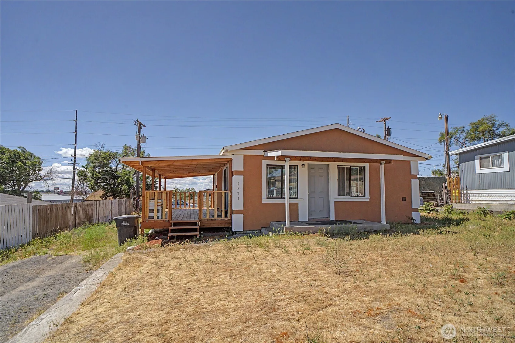 Property photo for 9871 Highland Drive Ne, Moses Lake photo 3
