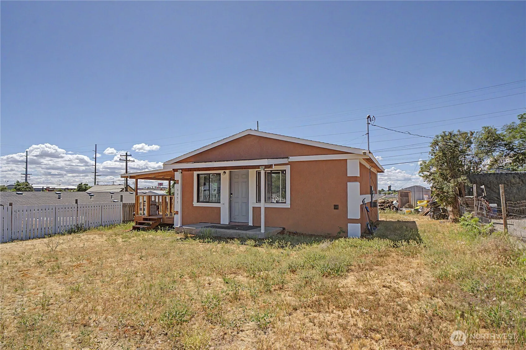 Property photo for 9871 Highland Drive Ne, Moses Lake photo 2
