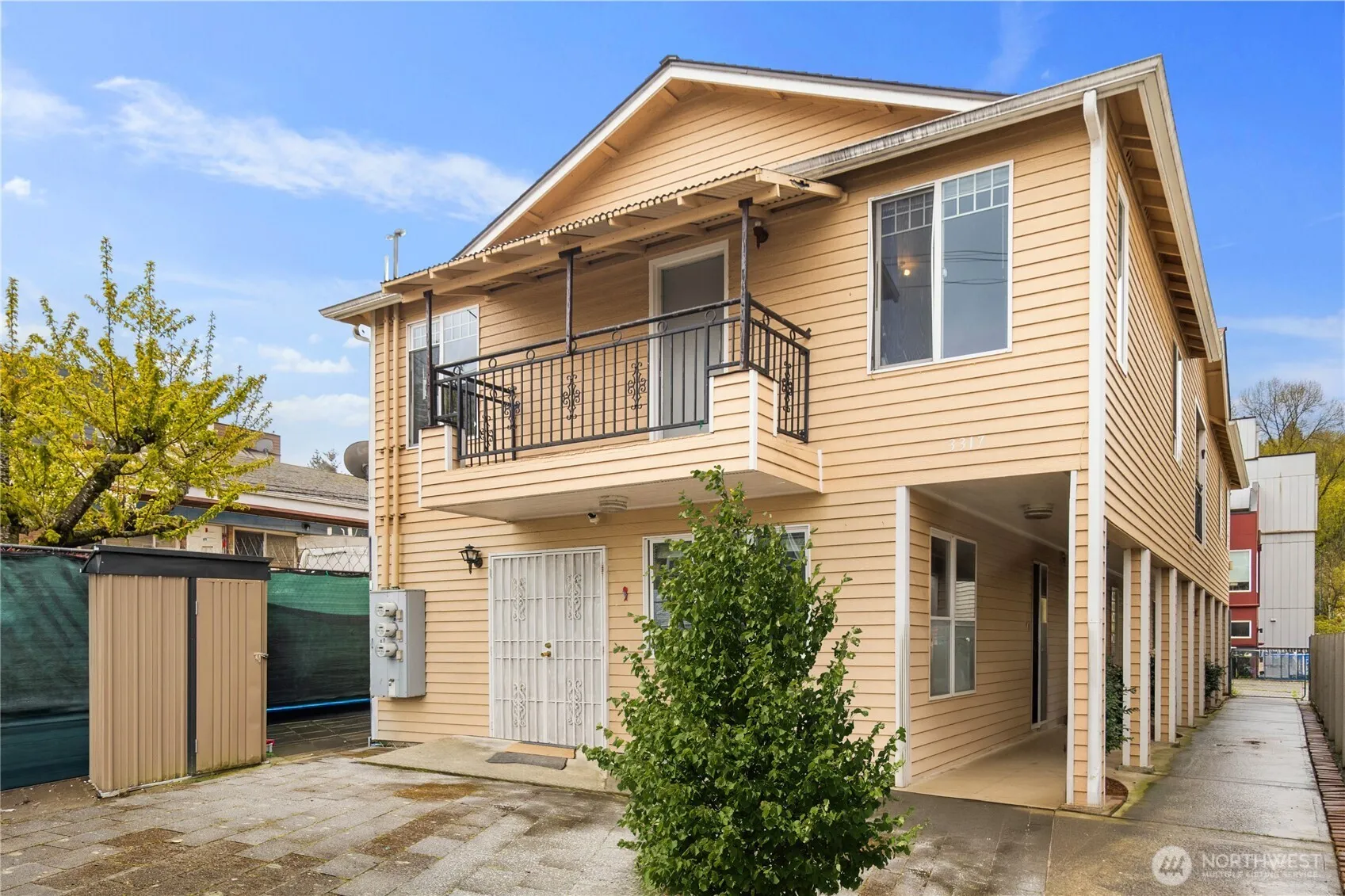 Property photo for 3317 Claremont Avenue S, Seattle