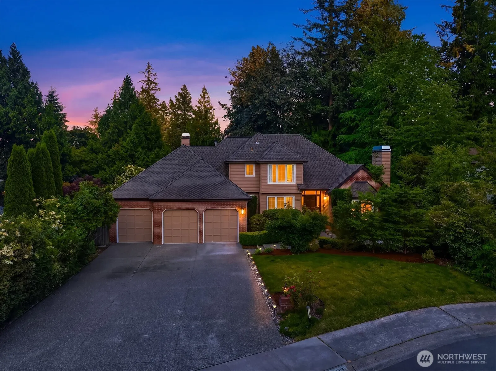 Property photo for 22213 Ne 31st Street, Sammamish