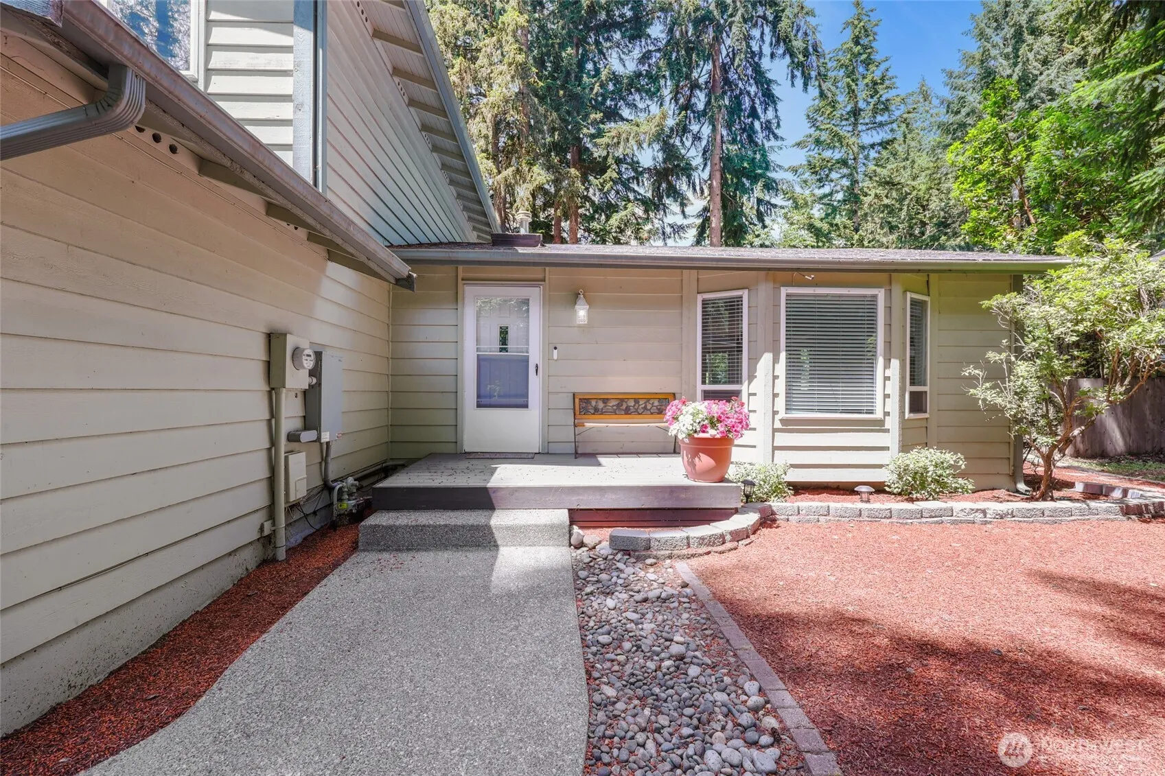 Property photo for 8440 Homestead Avenue Ne, Olympia photo 4