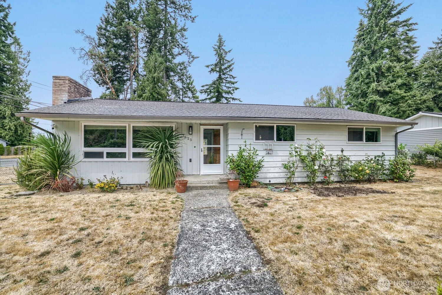 Property photo for 7525 200th St Sw, Lynnwood photo 2
