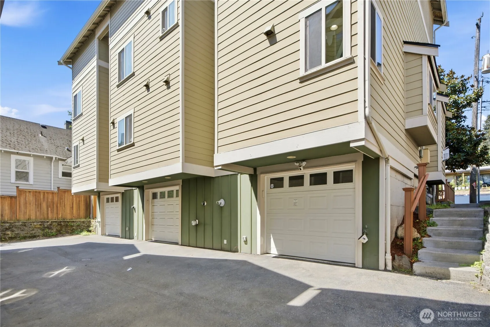 Property photo for 12316 33rd Avenue Ne #c, Seattle photo 3