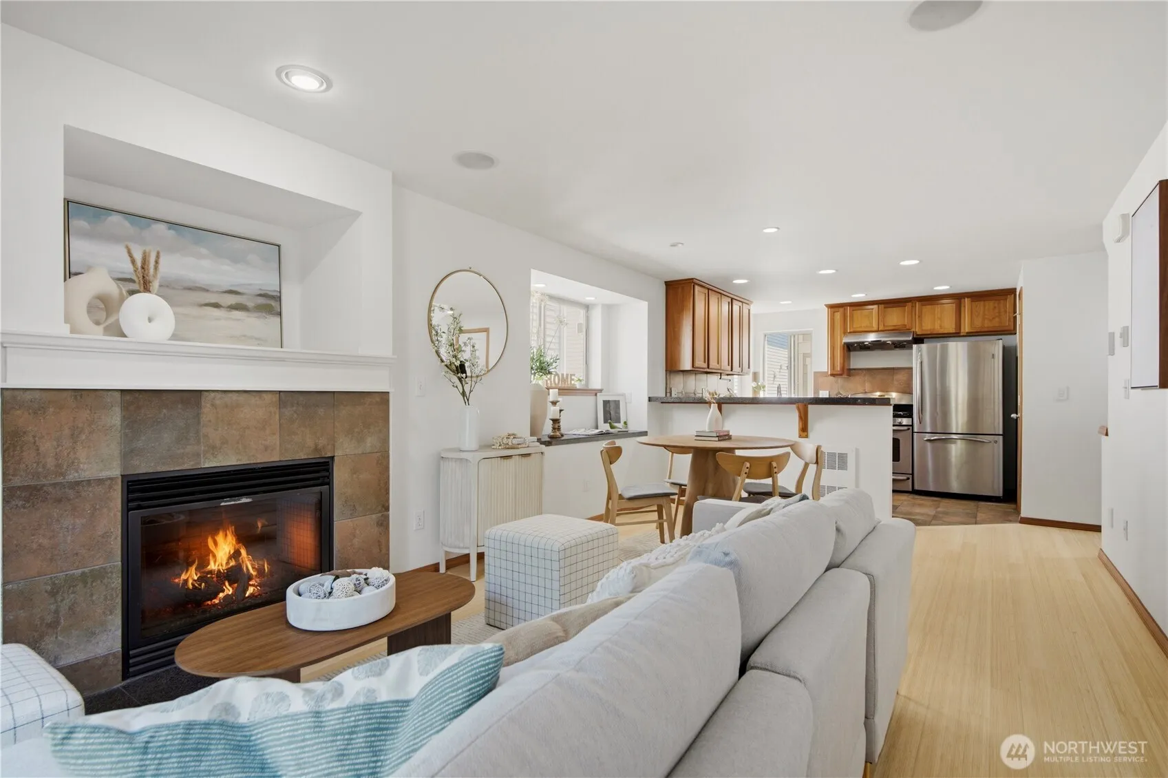 Property photo for 12316 33rd Avenue Ne #c, Seattle photo 4