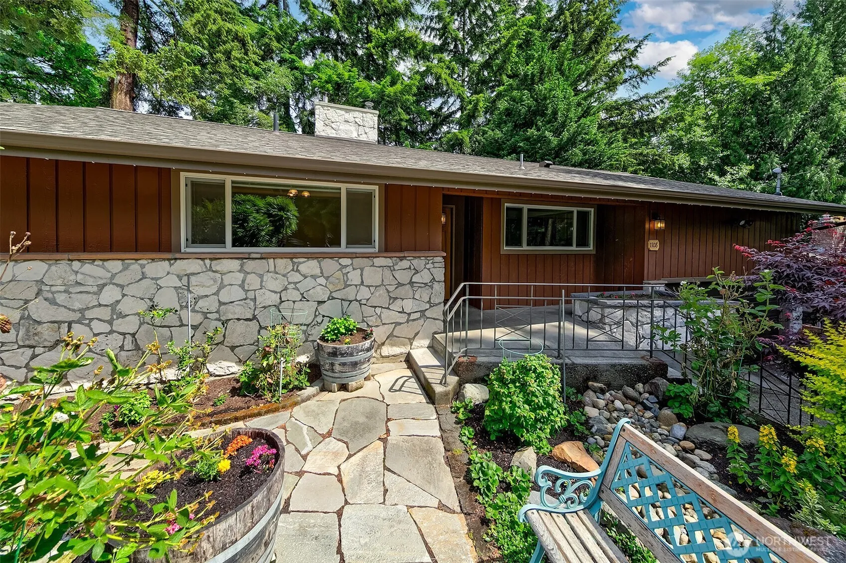Property photo for 1108 Ne 106th Street, Seattle