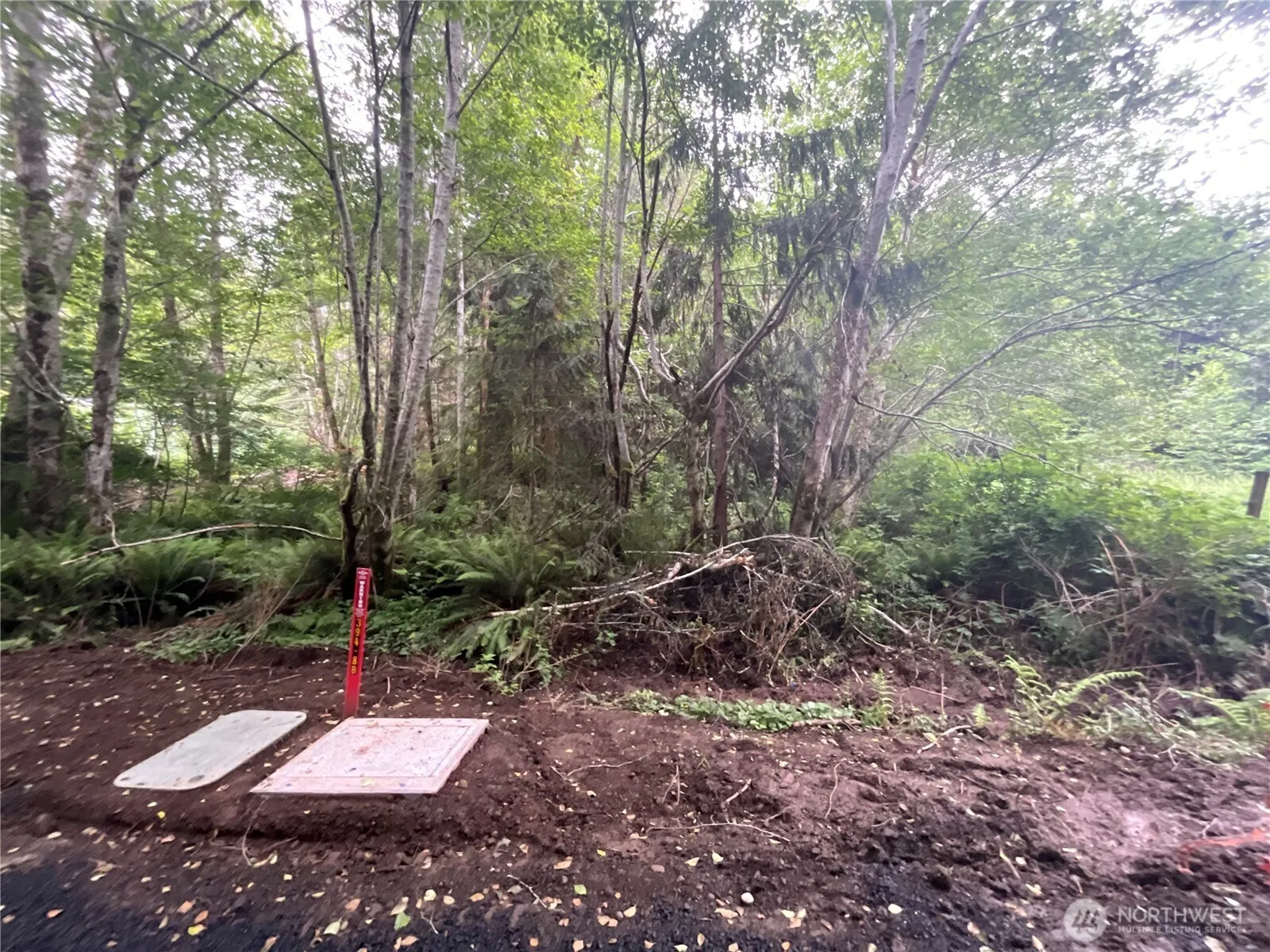 Property photo for 200 W Thunderbird Drive, Elma