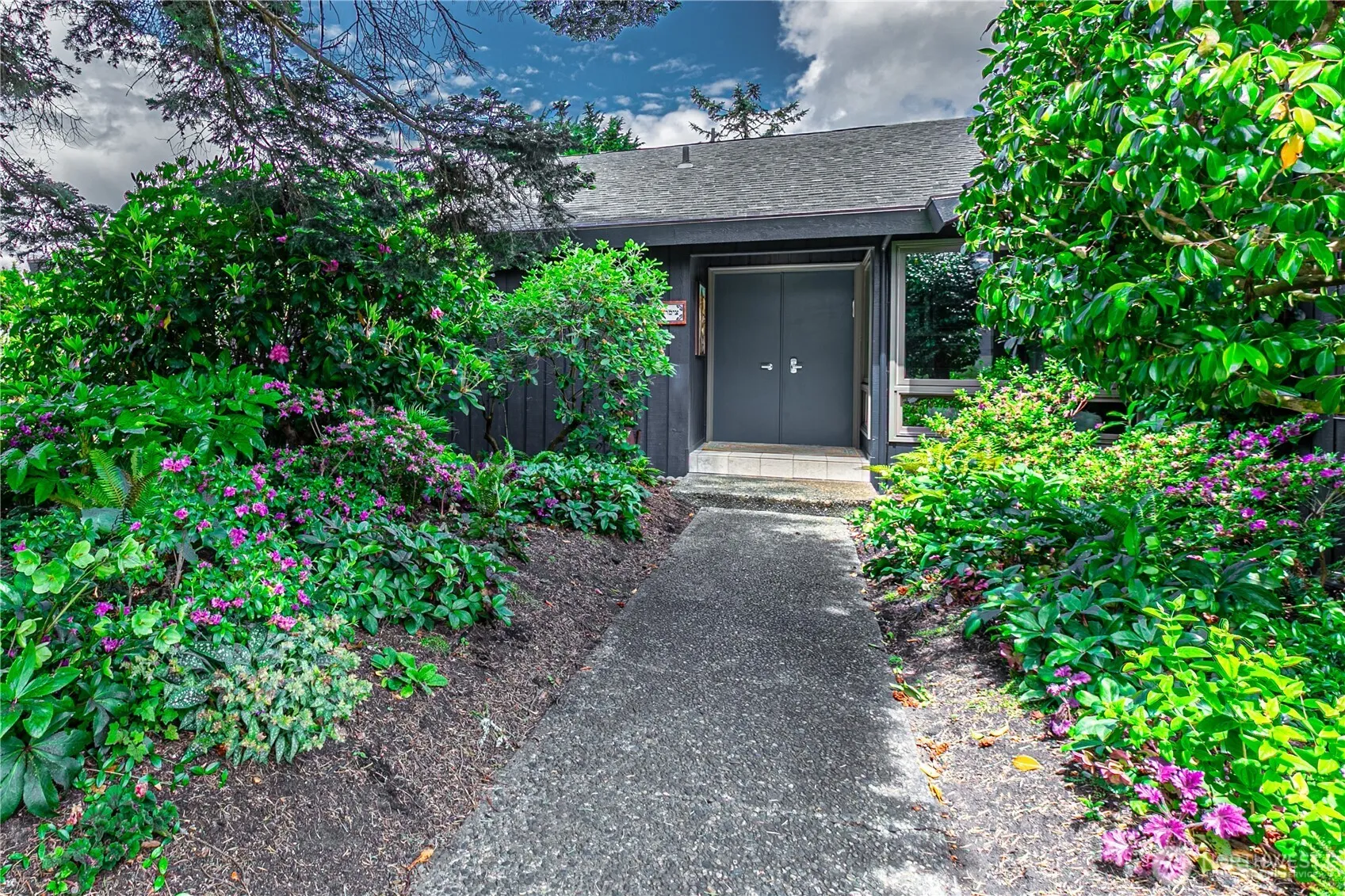 Property photo for 29902 2nd Place Sw, Federal Way photo 3