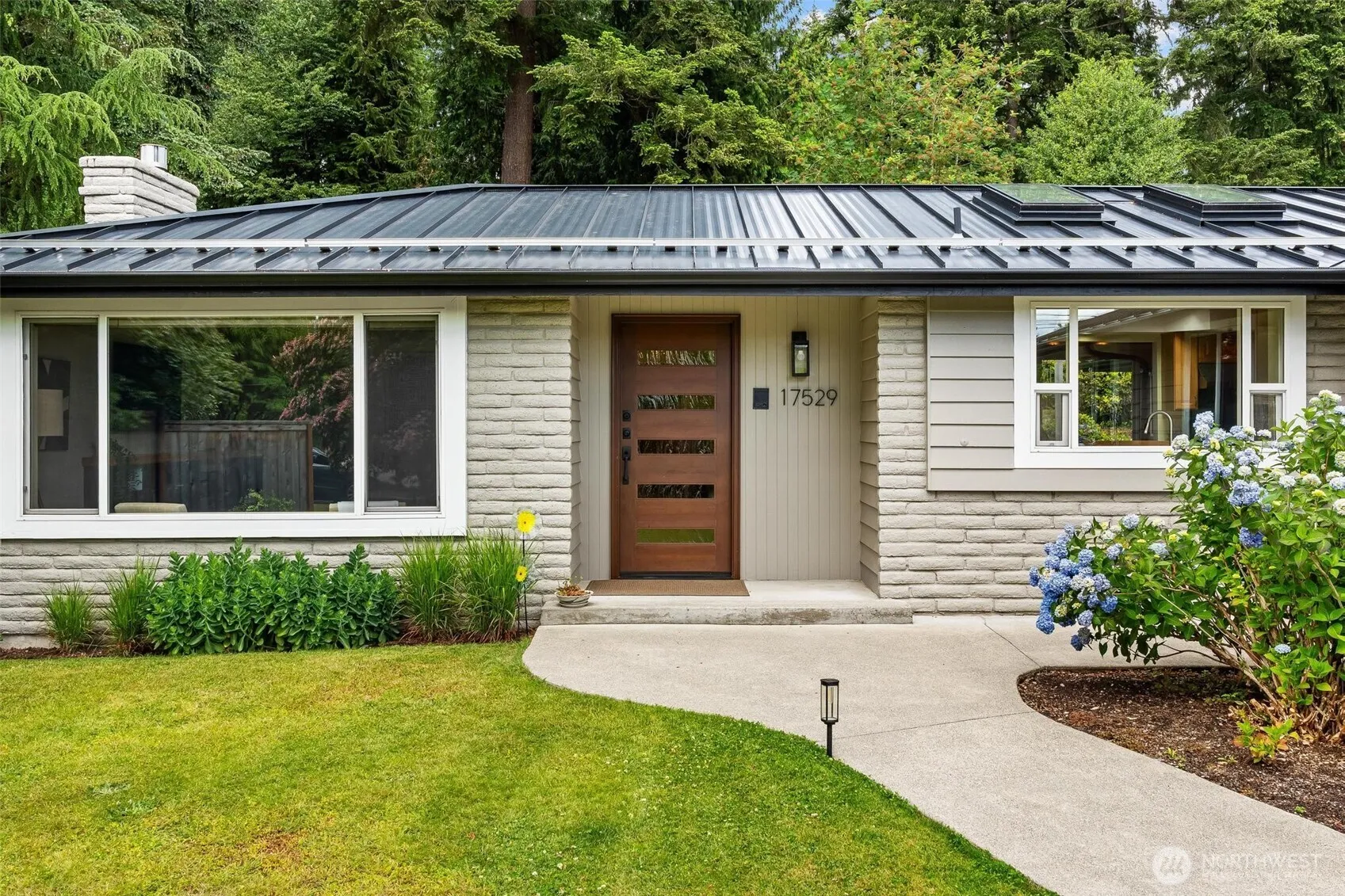 Property photo for 98011 17529 93rd Avenue Ne, Bothell