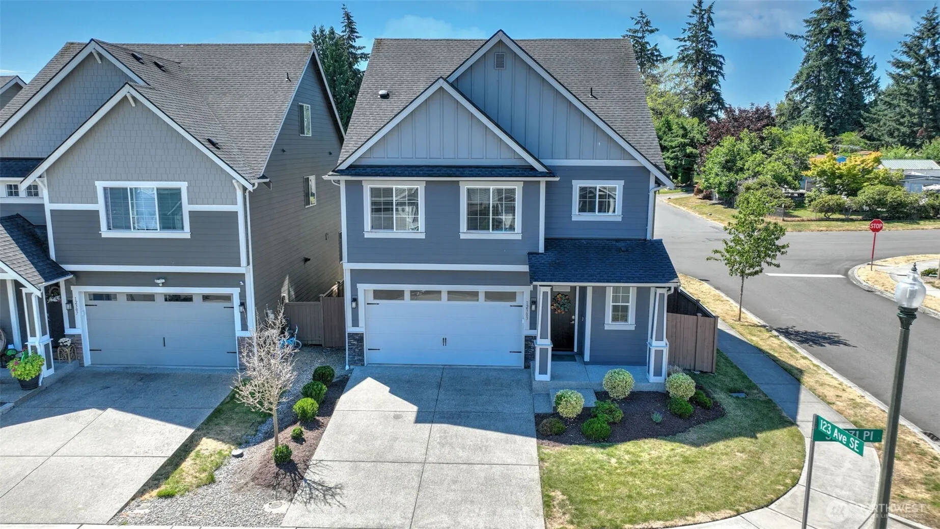 Property photo for 12303 Se 271st Place, Kent