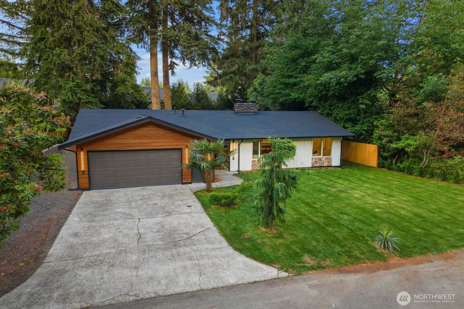 Property photo for 5512 Donnelly Drive Se, Olympia photo 2