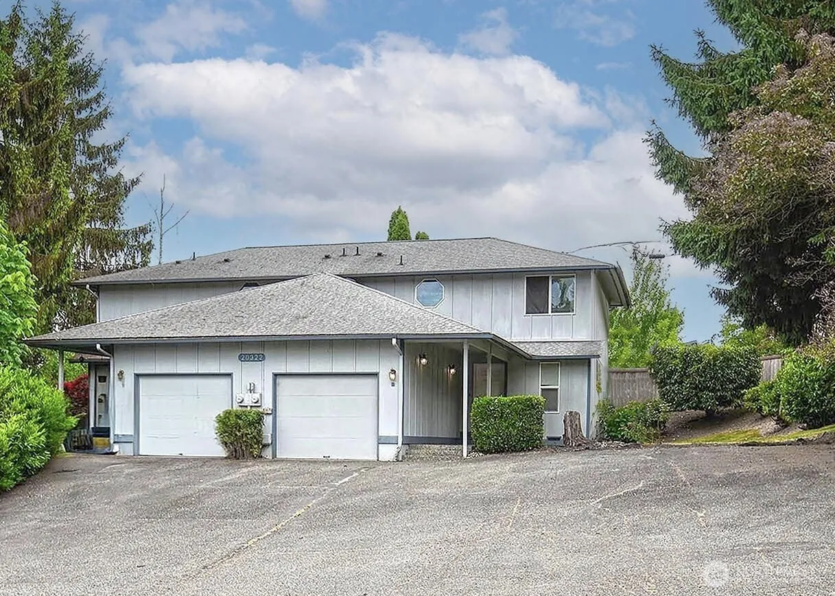Property photo for 20322 33rd Avenue W #b, Lynnwood photo 2