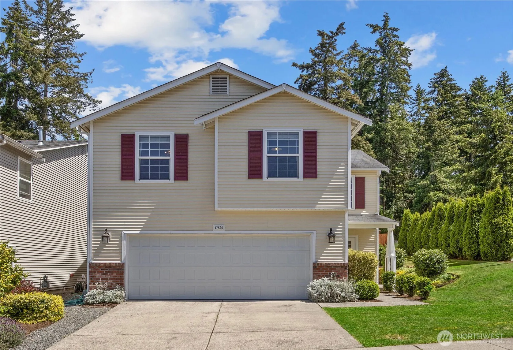 Property photo for 17529 14th Drive Se, Bothell
