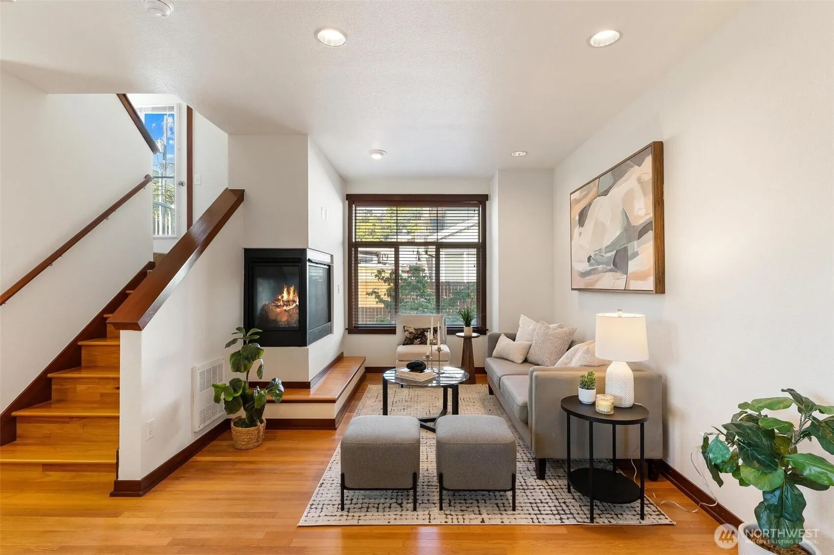 Property photo for 2400 W Boston Street, Seattle photo 5
