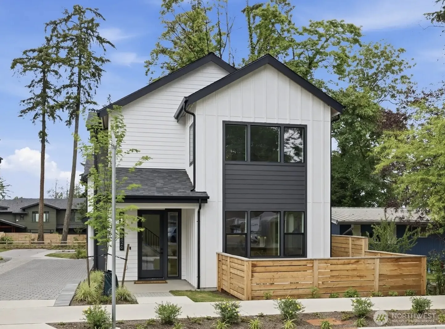 Property photo for 12426 Ne 90th Street, Kirkland
