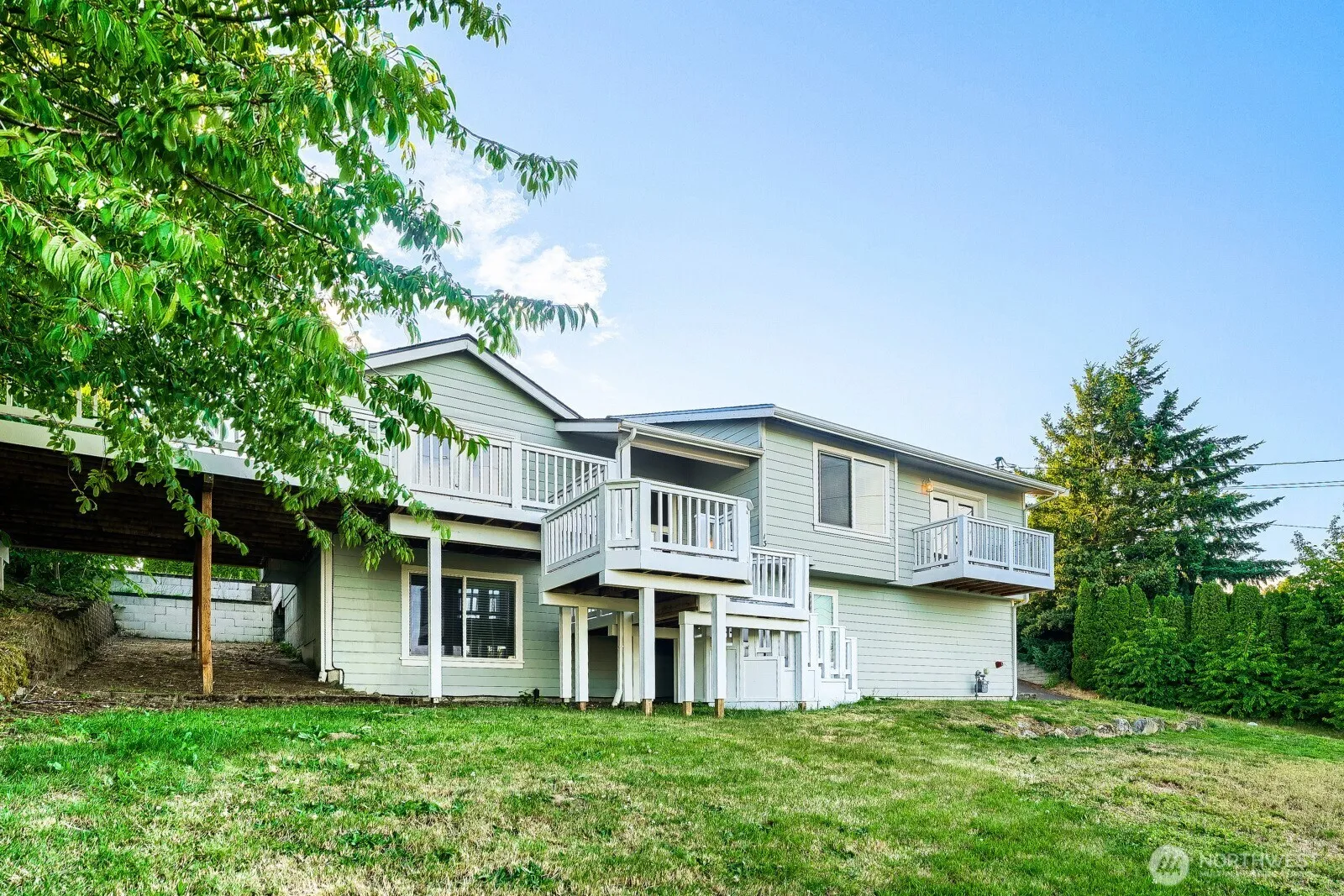 Property photo for 1312 Browns Point Boulevard, Tacoma photo 2