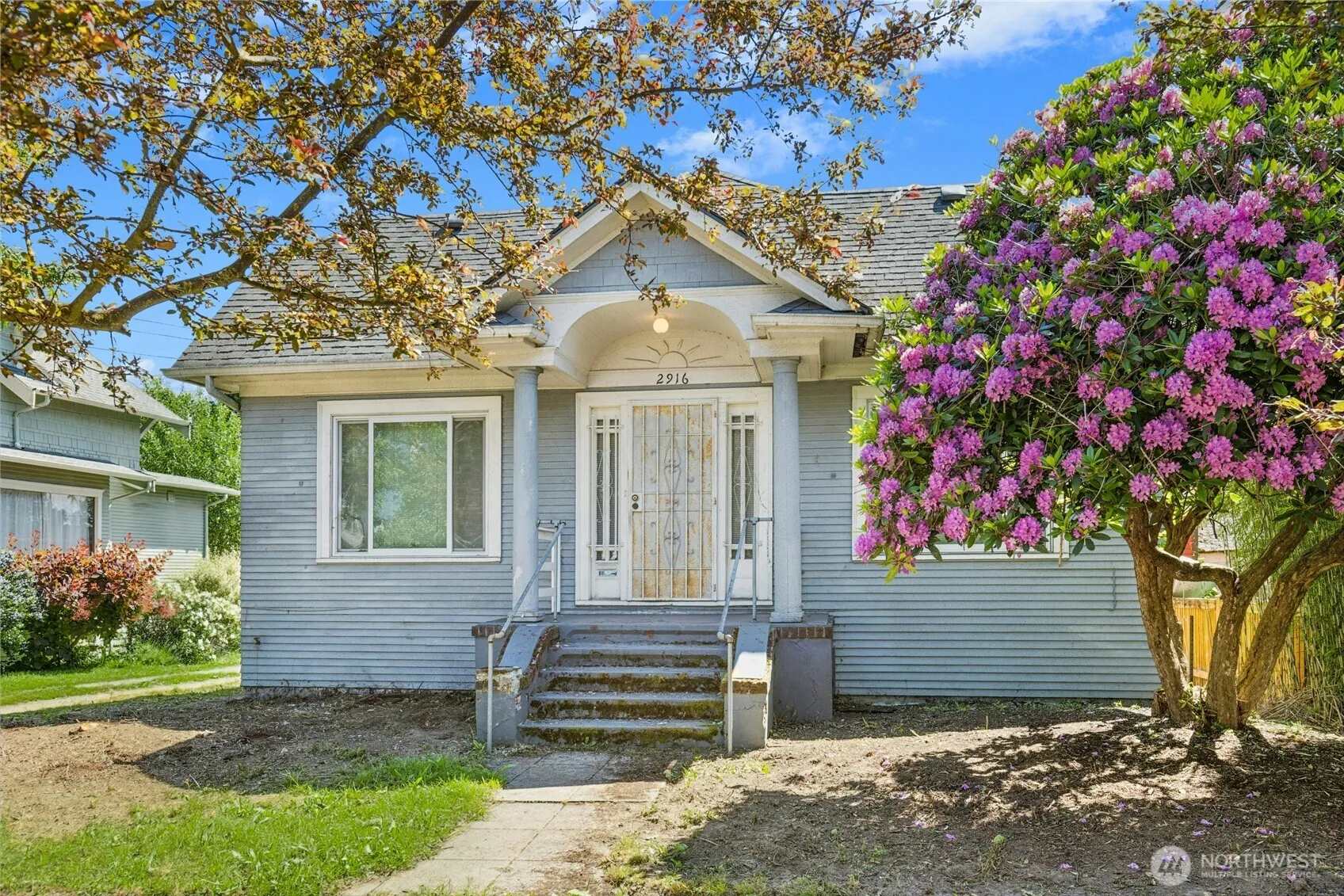 Property photo for 2916 18th Avenue S, Seattle