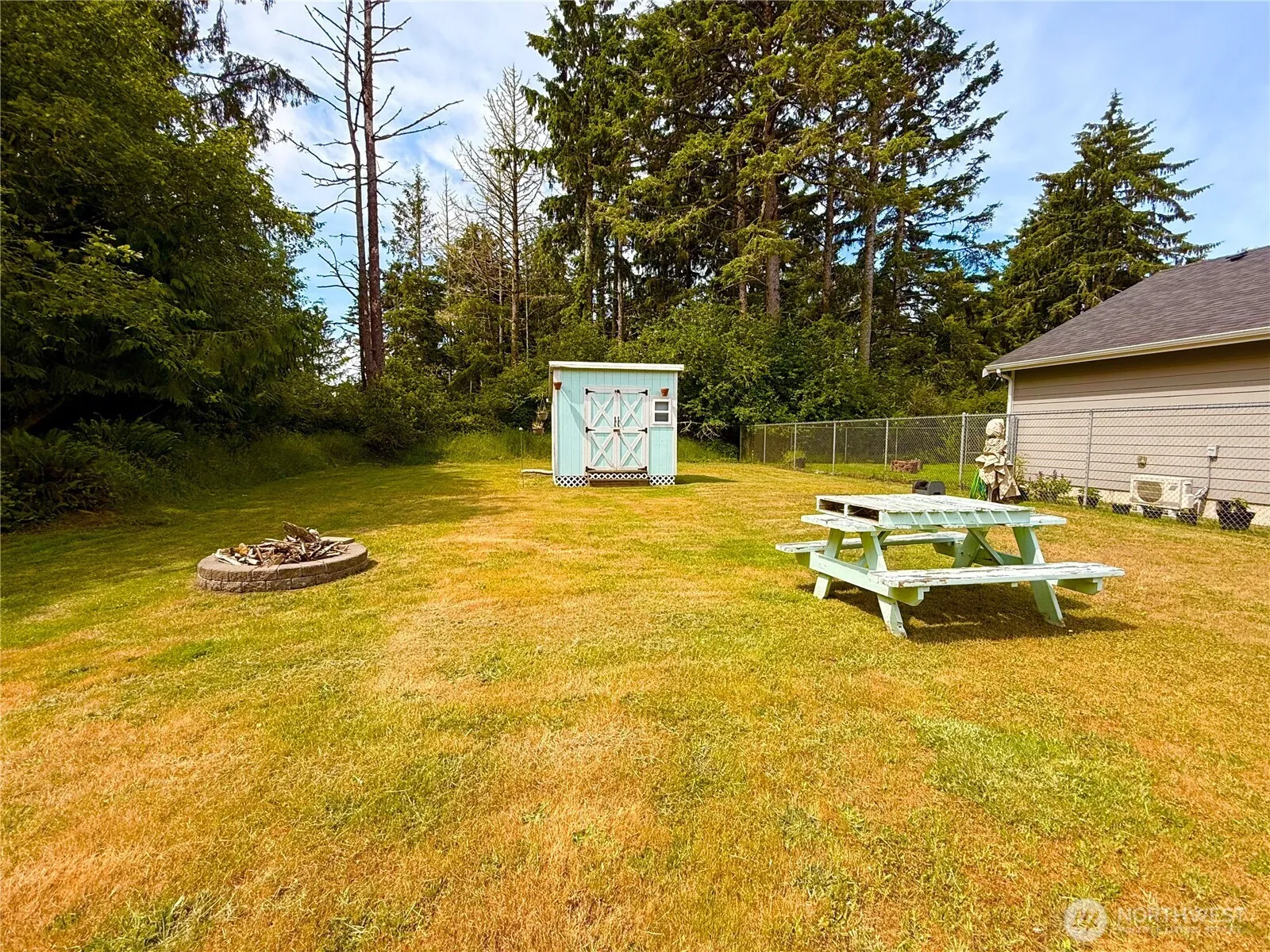 Property photo for 467 Mount Olympus Avenue Se, Ocean Shores photo 3