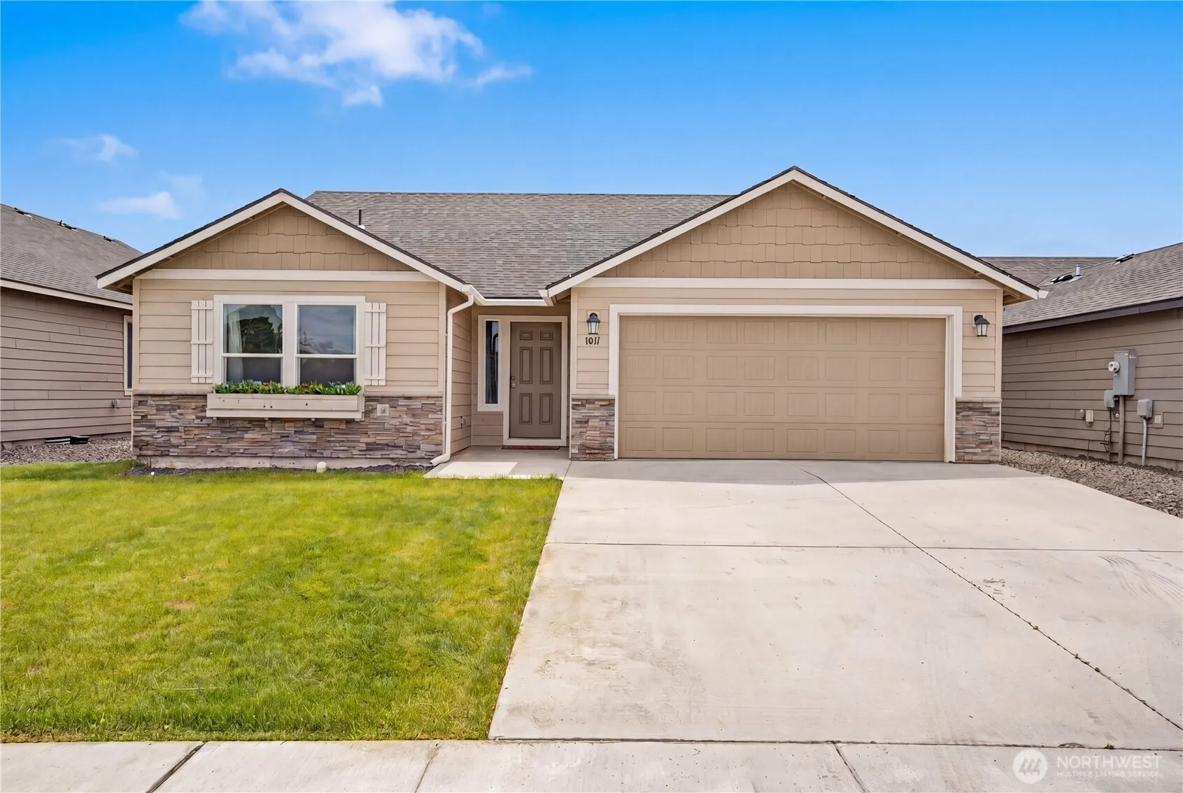 Property photo for 1011 W Aspen Road, Moses Lake