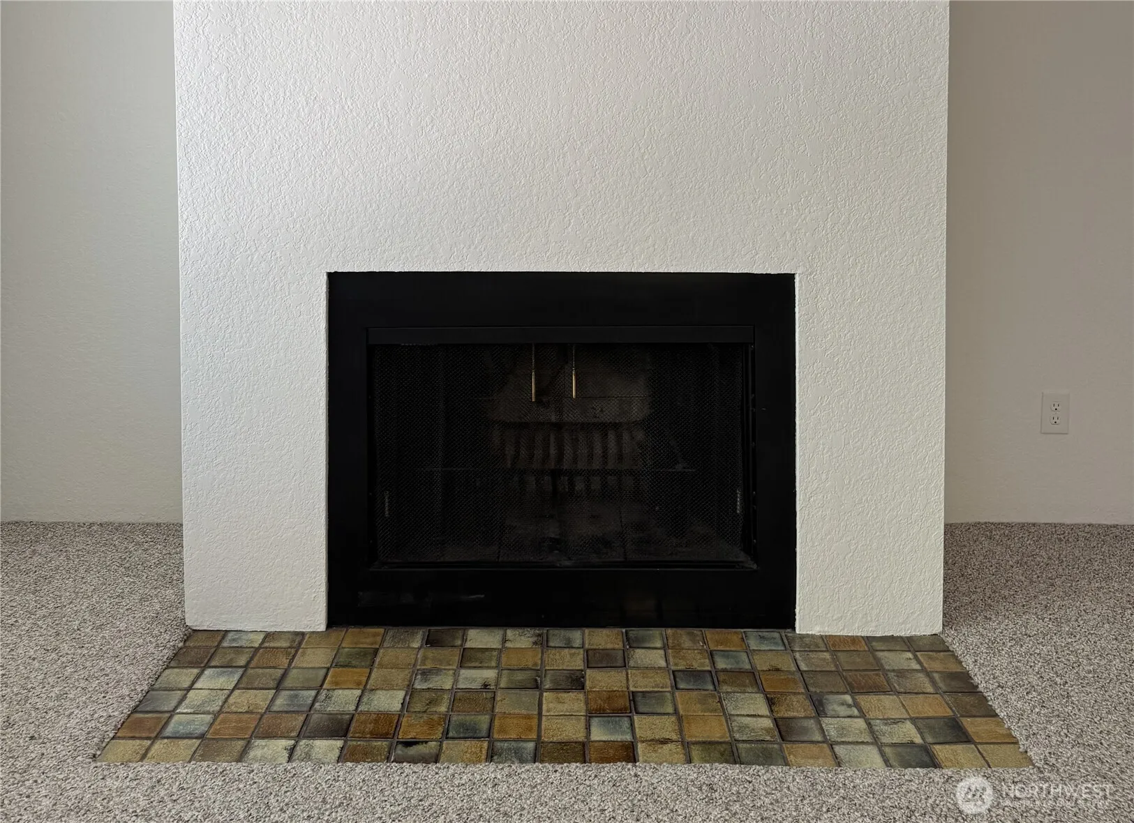 Property photo for 555 N 105th Street, Seattle photo 3