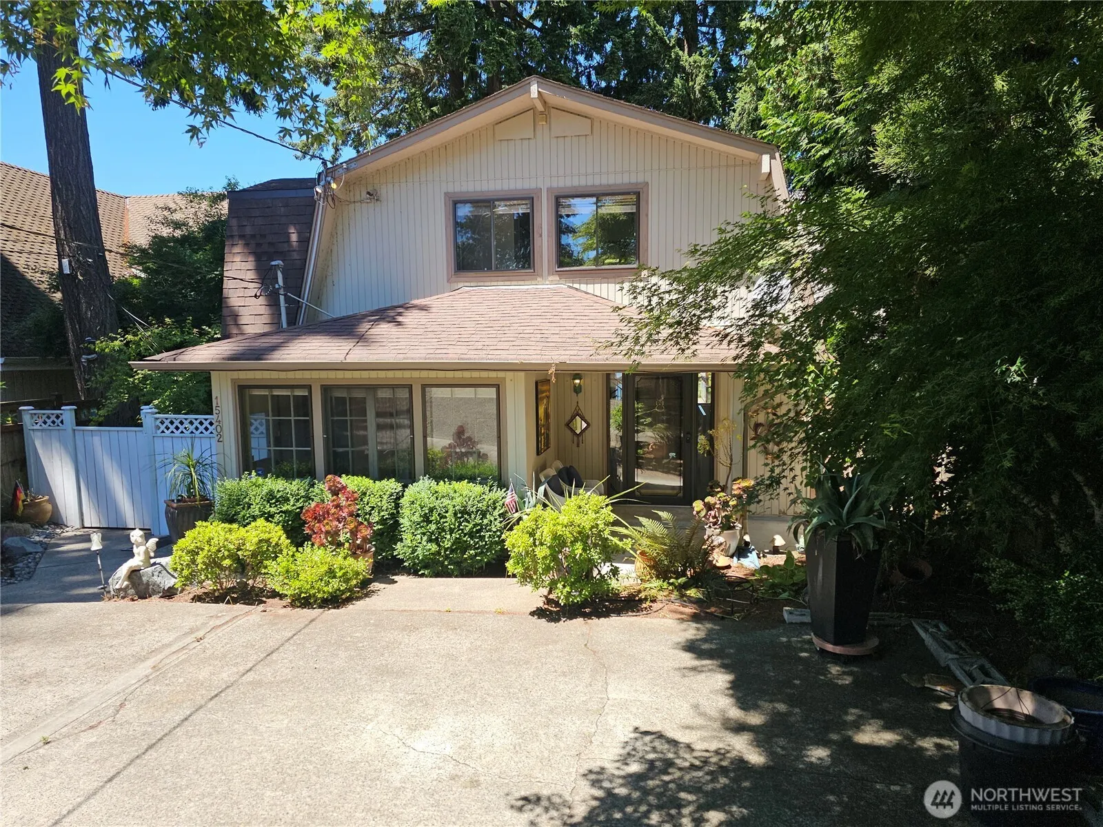 Property photo for 15402 Rose Road Sw, Lakewood photo 2
