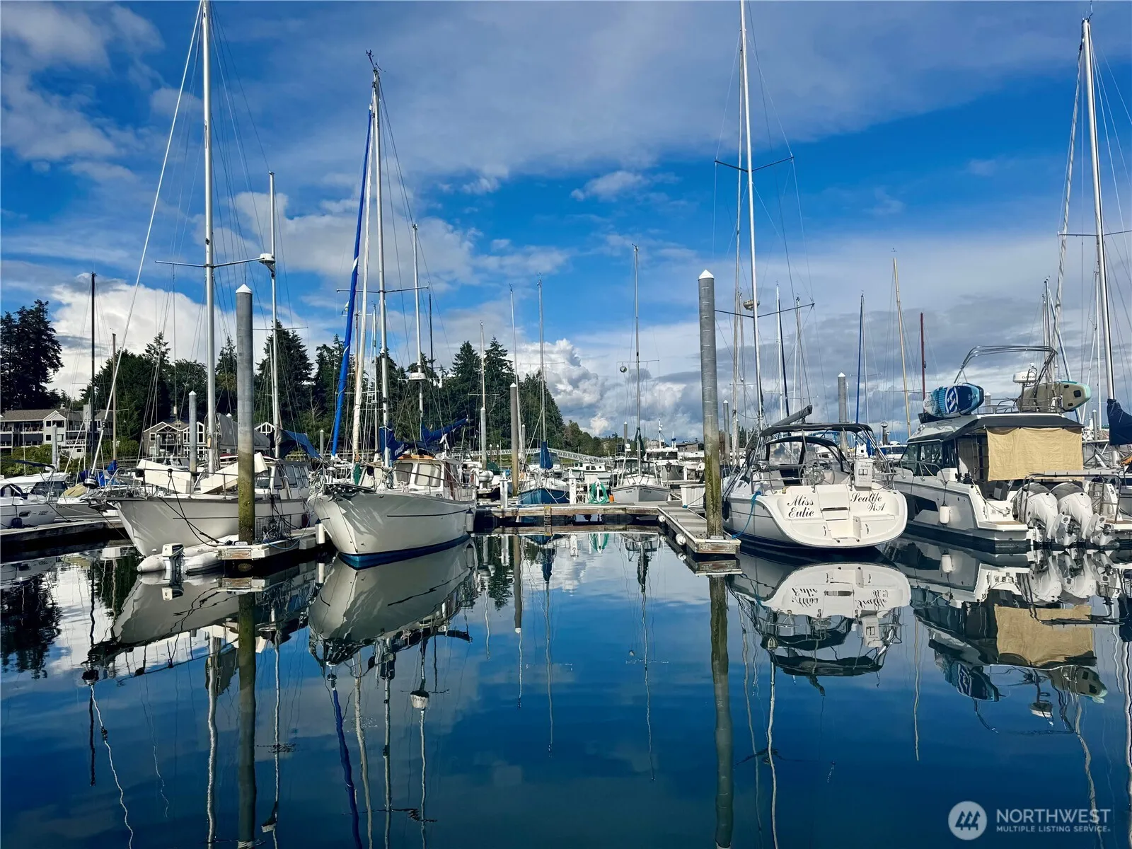 Property photo for 141 Parfitt Way Sw ##b12, Bainbridge Island photo 2