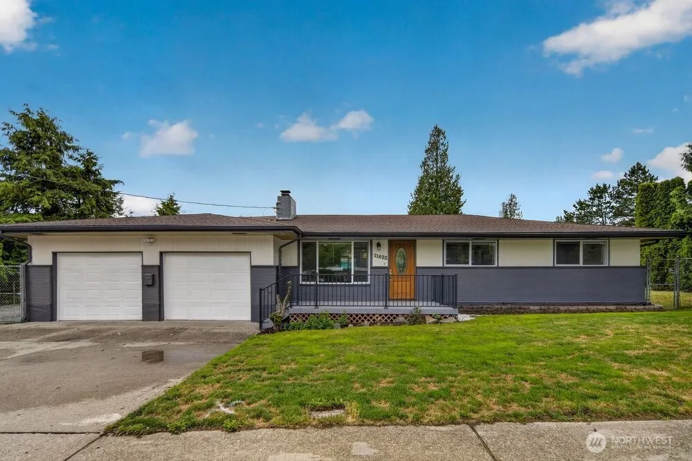 Property photo for 11622 4th Avenue W, Everett