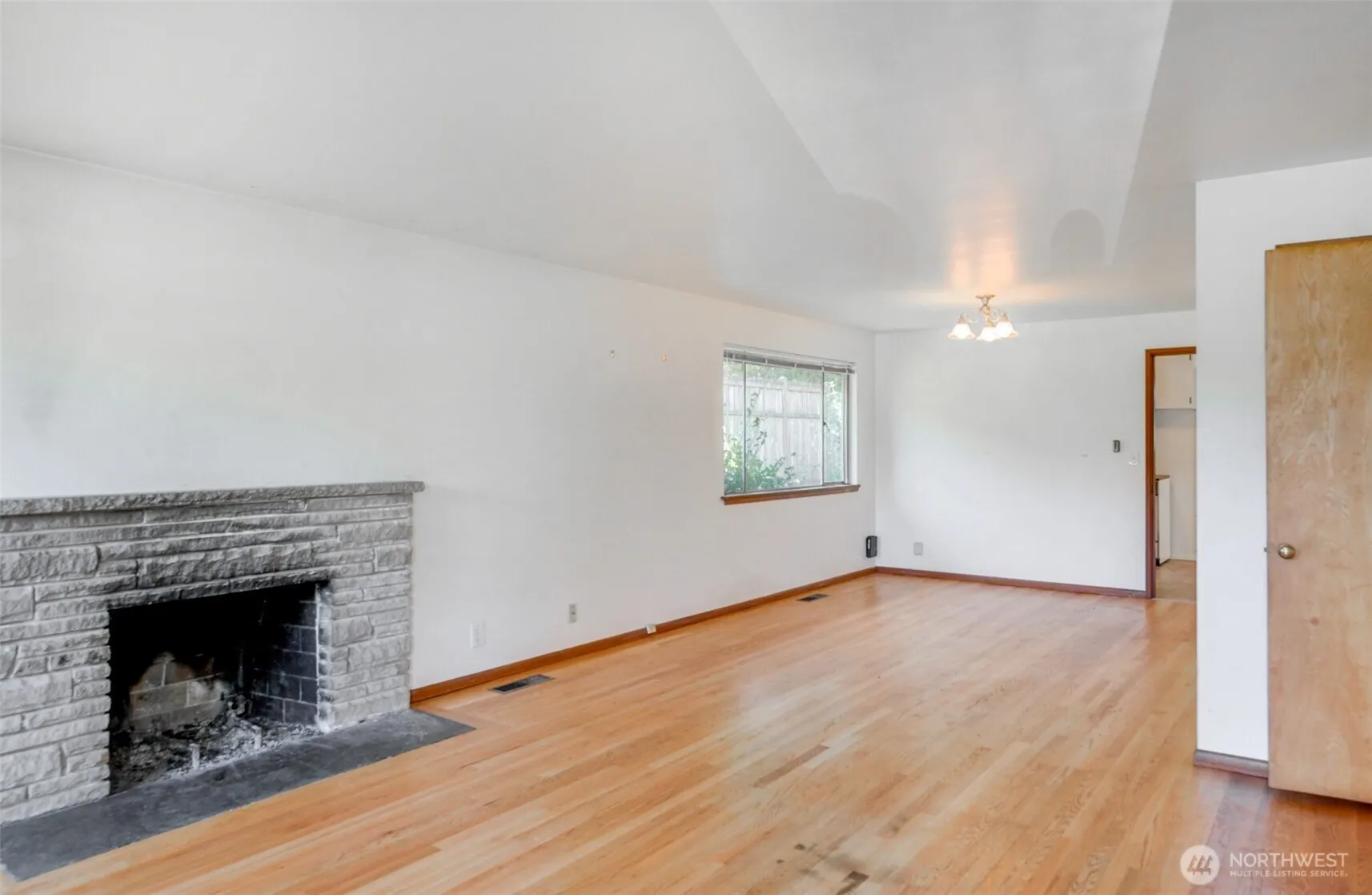 Property photo for 4929 55th Avenue S, Seattle photo 2