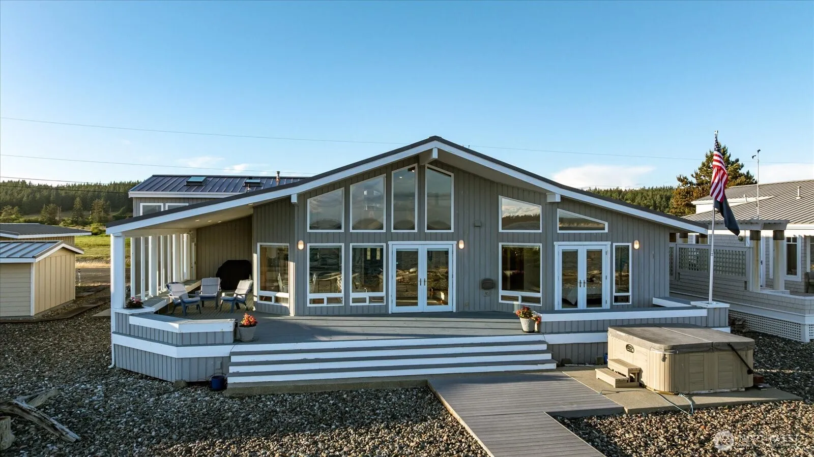Property photo for 333 Keystone Avenue, Coupeville