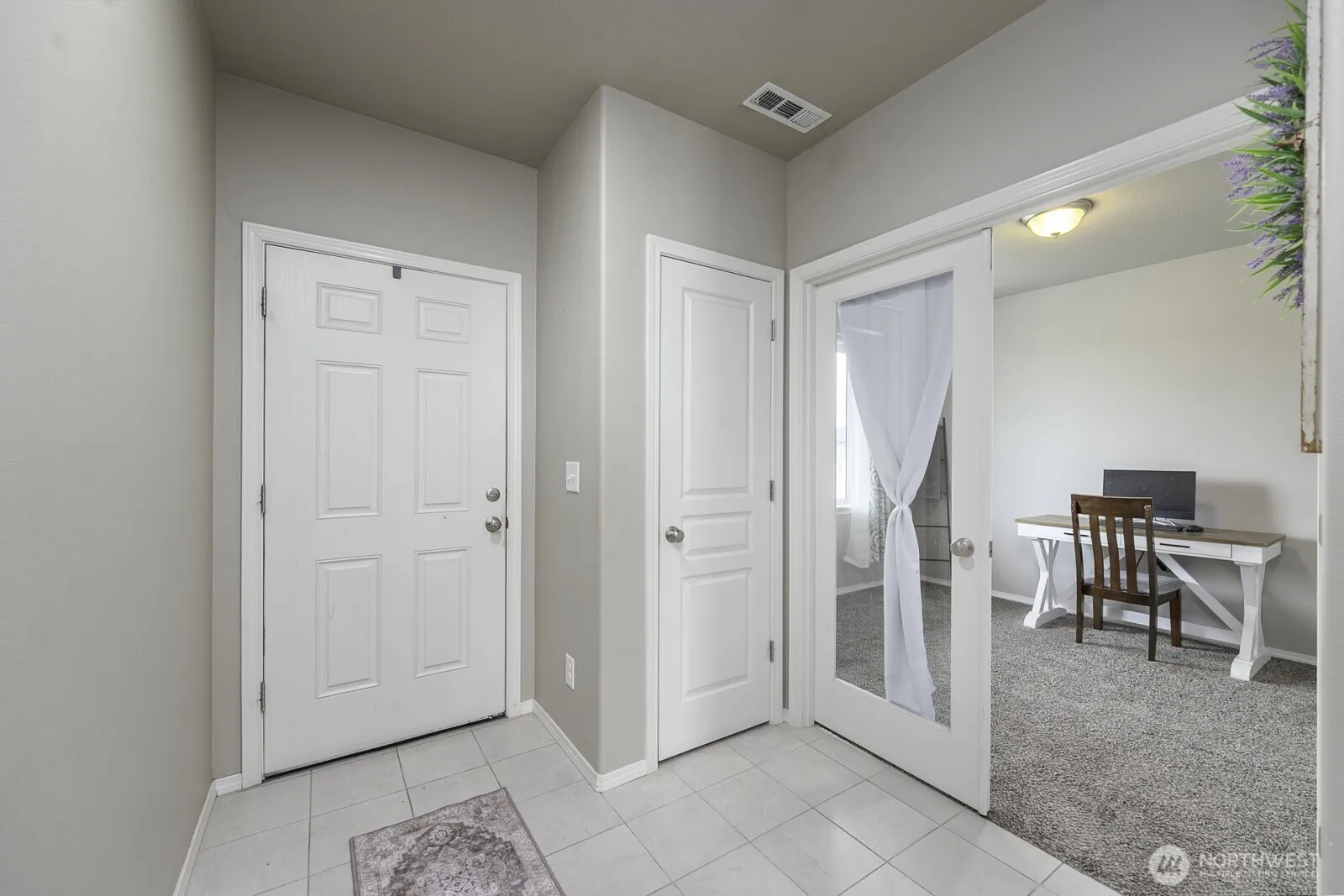 Property photo for 1361 E Nen Drive, Moses Lake photo 5