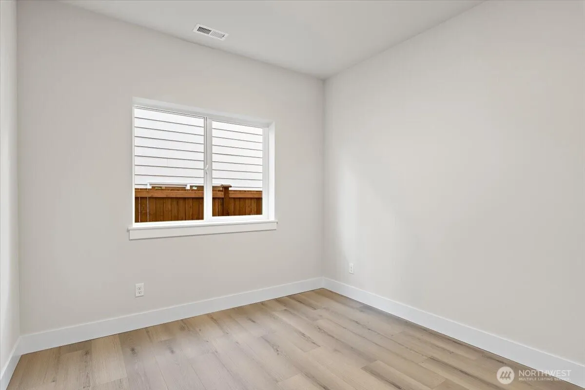 Property photo for 17915 Sunset Road, Bothell photo 5