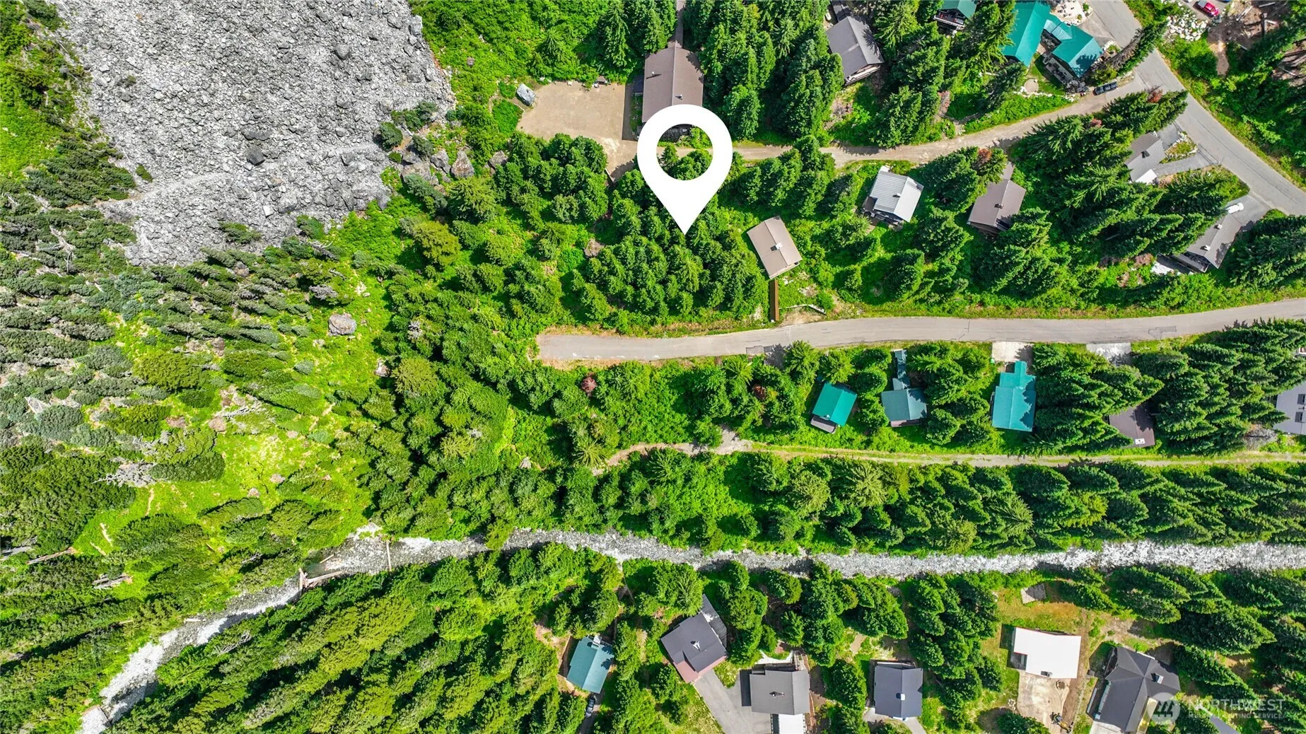 Property photo for 30 Saint Anton, Snoqualmie Pass photo 5