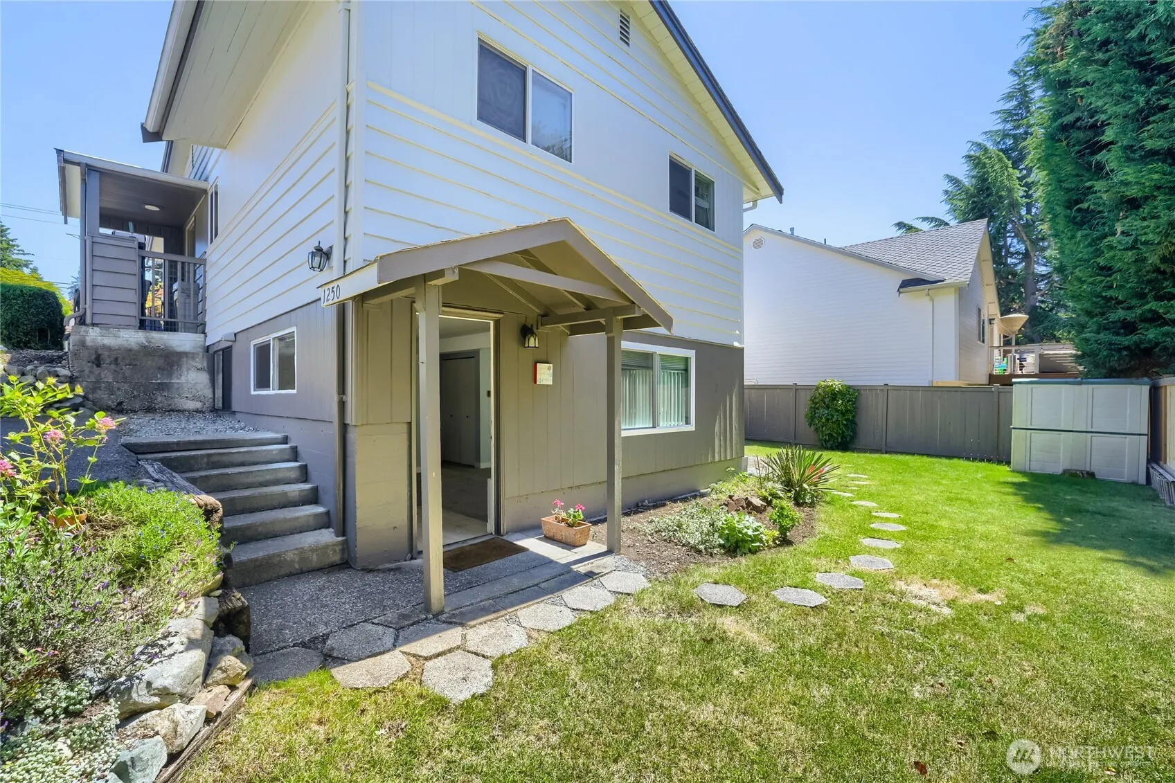 Property photo for 1254 8th Avenue S, Edmonds photo 5