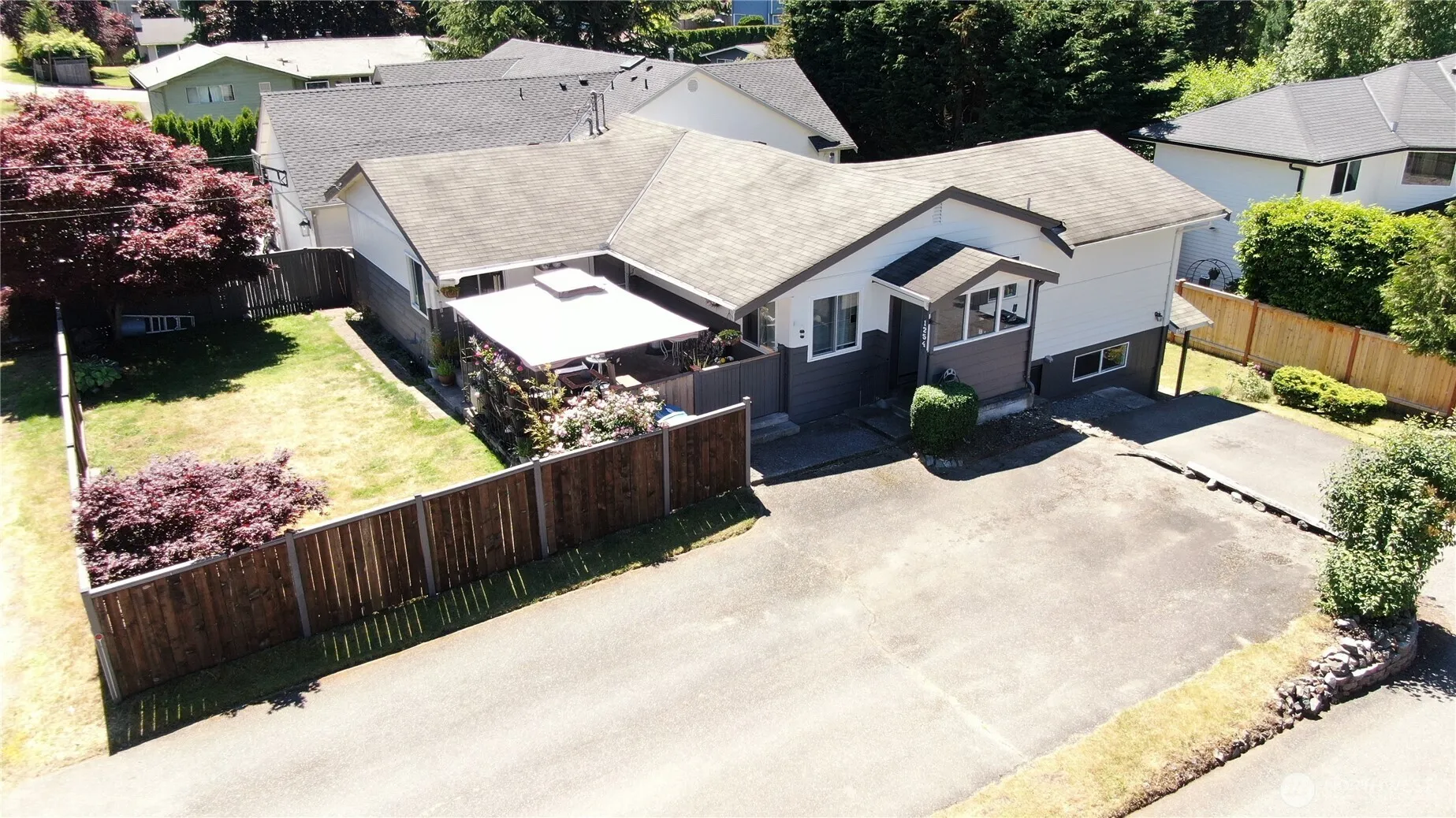 Property photo for 1254 8th Avenue S, Edmonds photo 3