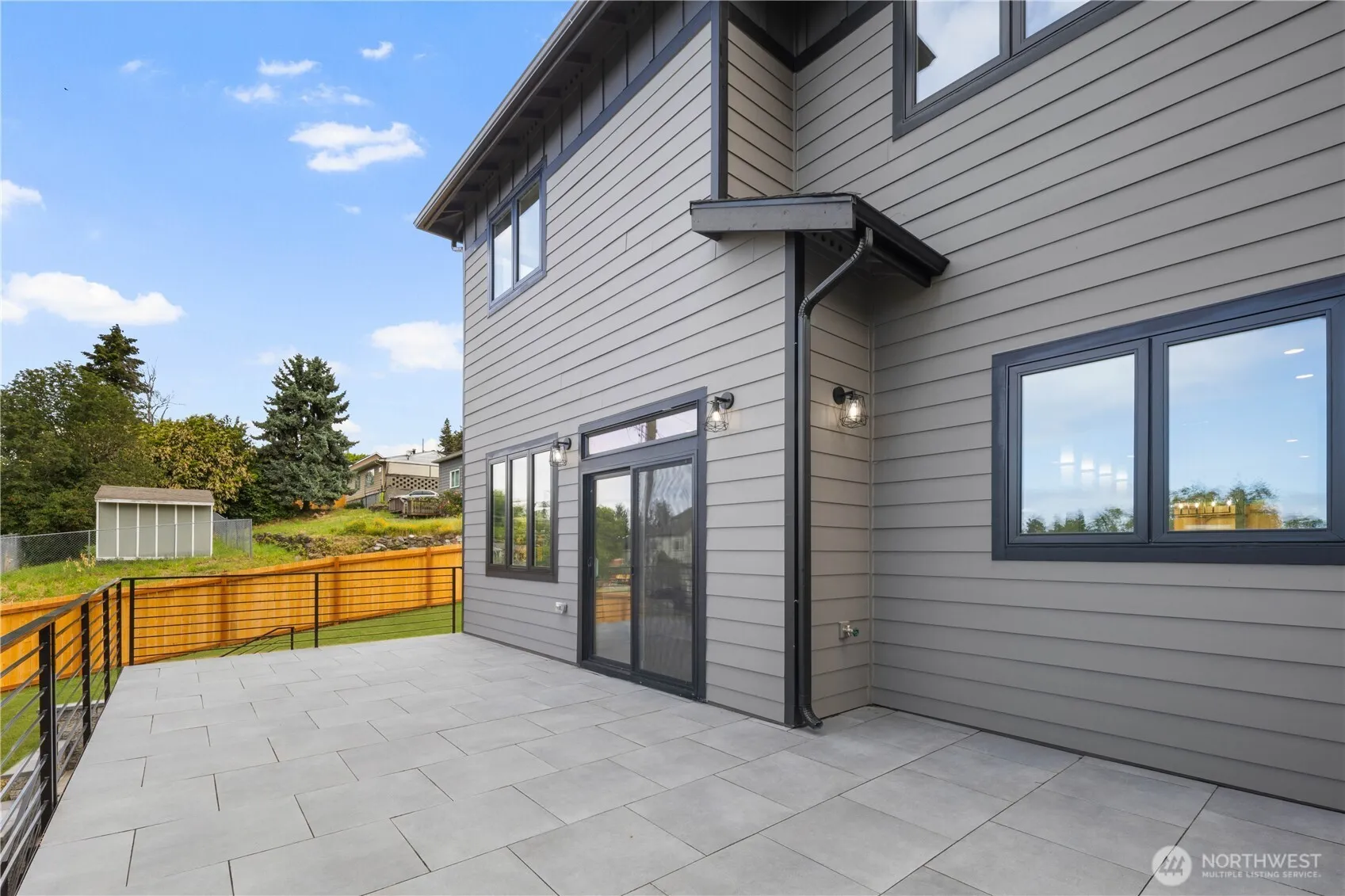 Property photo for 437 Hazel Avenue N, Kent photo 5