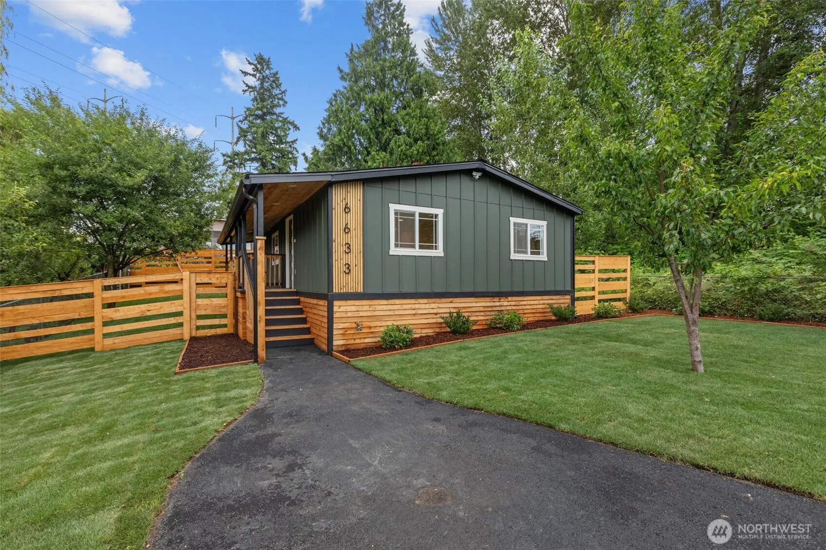 Property photo for 6633 S 118th Street, Seattle