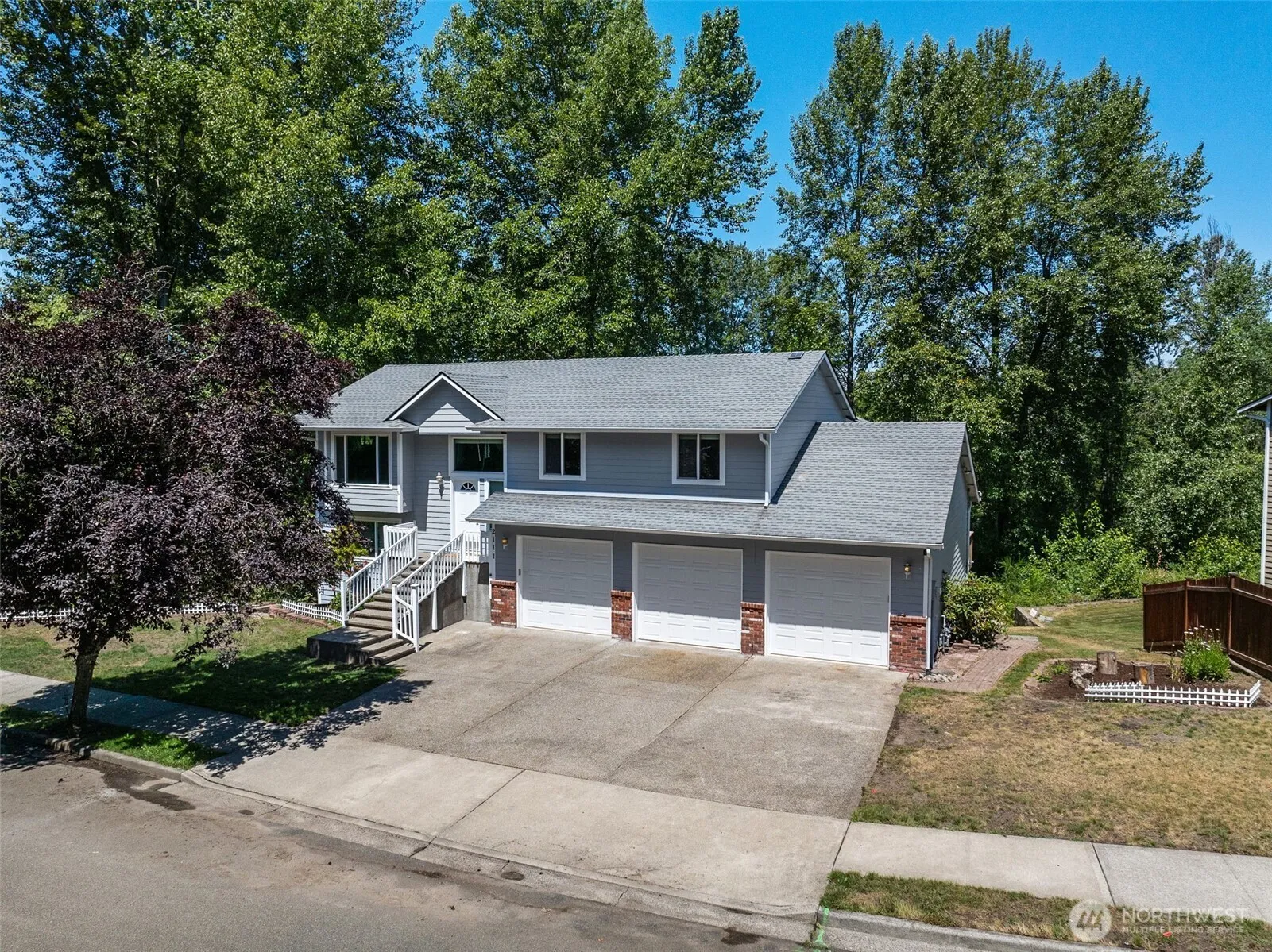 Property photo for 2111 22nd Ave Se, Puyallup photo 2