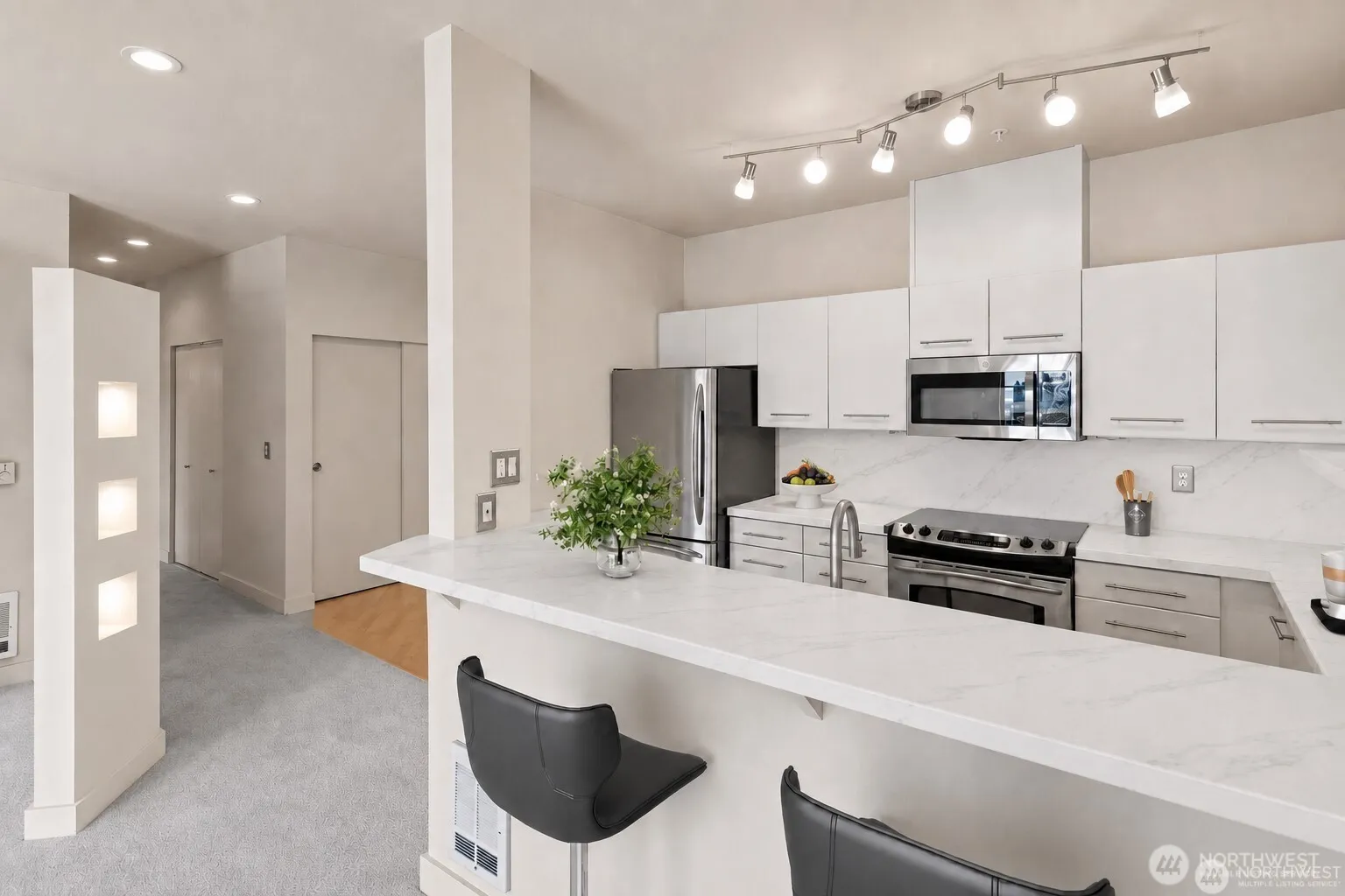 Property photo for 700 E Denny Way #603, Seattle photo 5