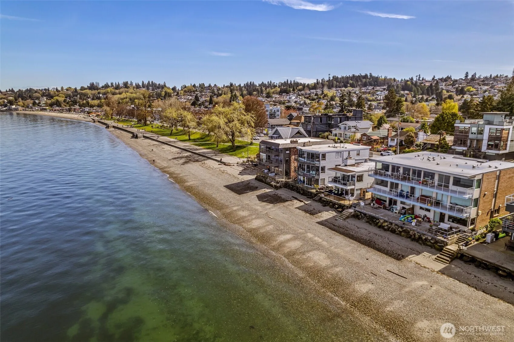 Property photo for 3015 Alki Avenue Sw, Seattle photo 5