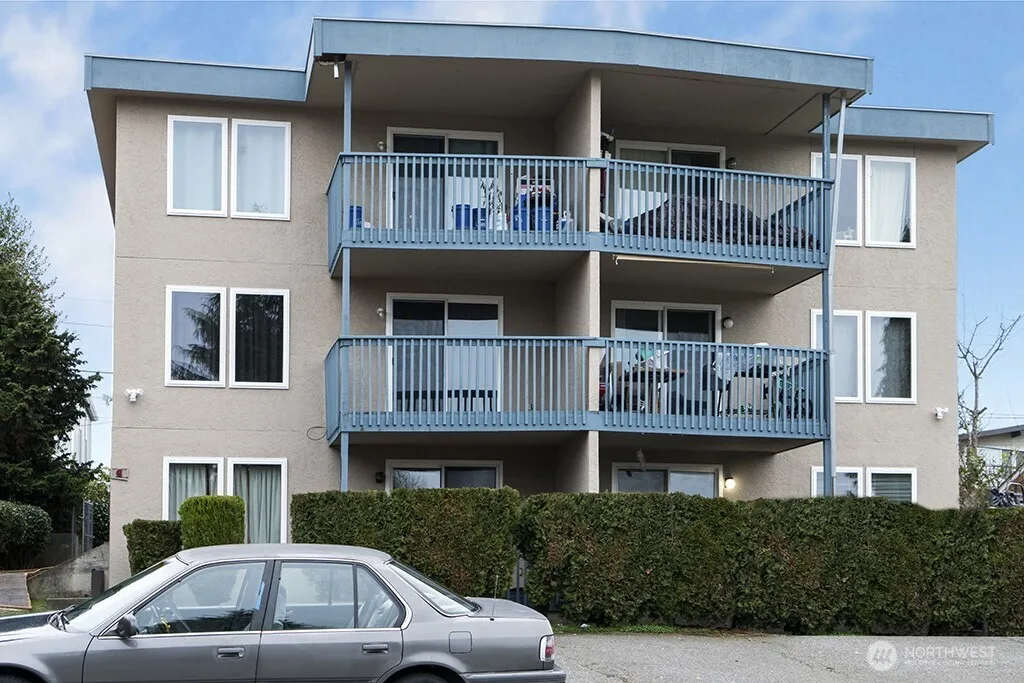 Property photo for 15409 9th Avenue Sw, Burien