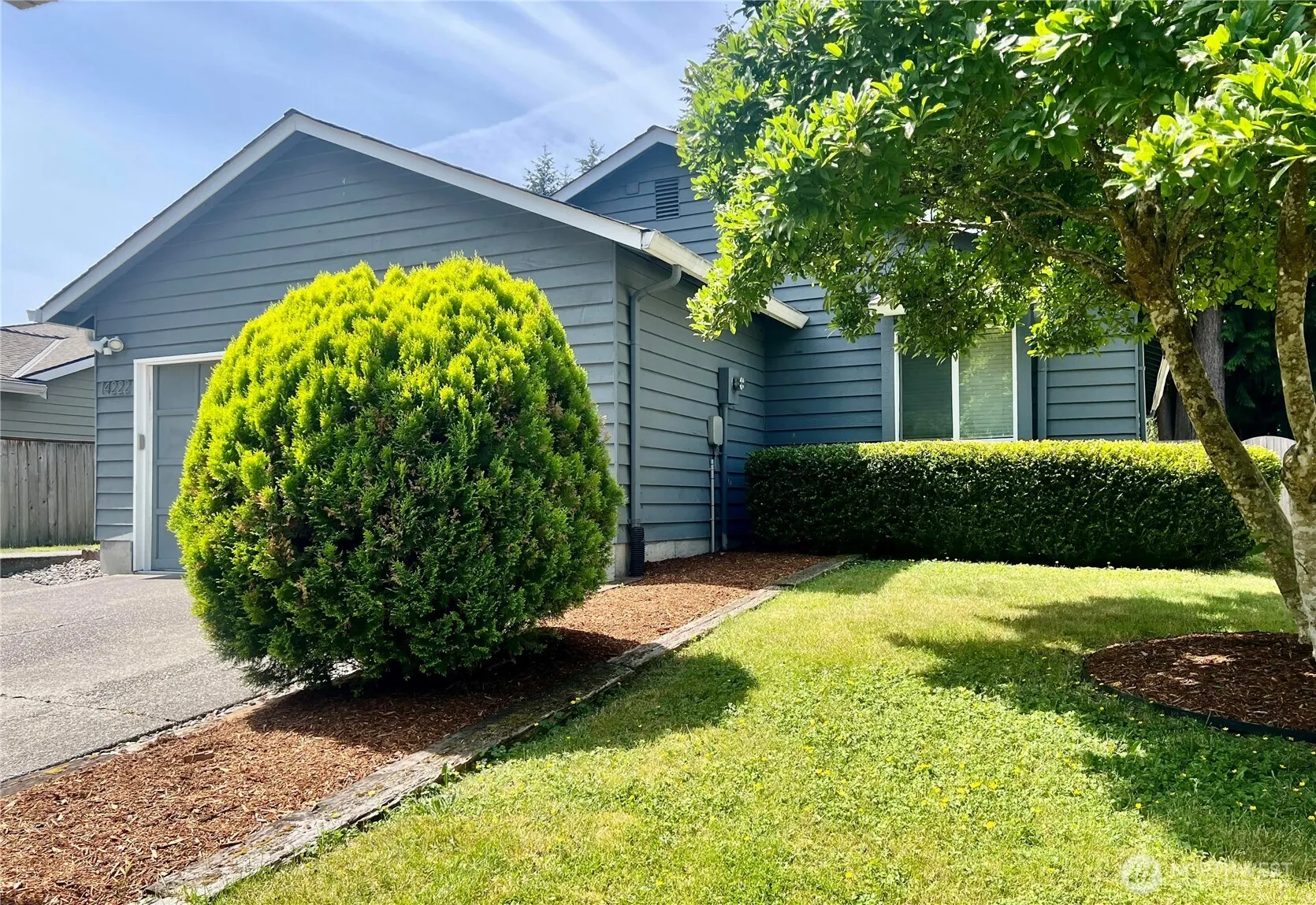 Property photo for 14222 61st Avenue Se, Everett photo 2
