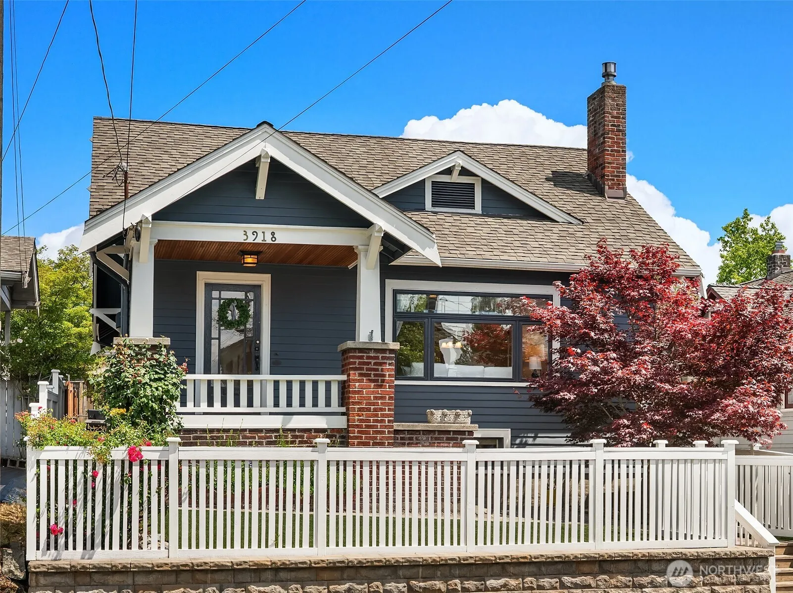 Property photo for 3918 Wallingford Avenue N, Seattle