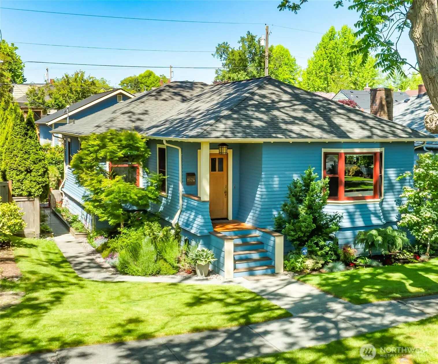 Property photo for 1526 Oakes Avenue, Everett