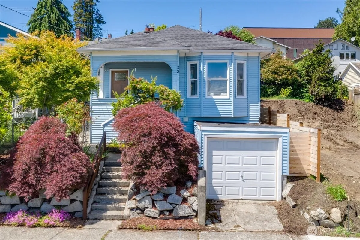 Property photo for 3311 25th Avenue S, Seattle