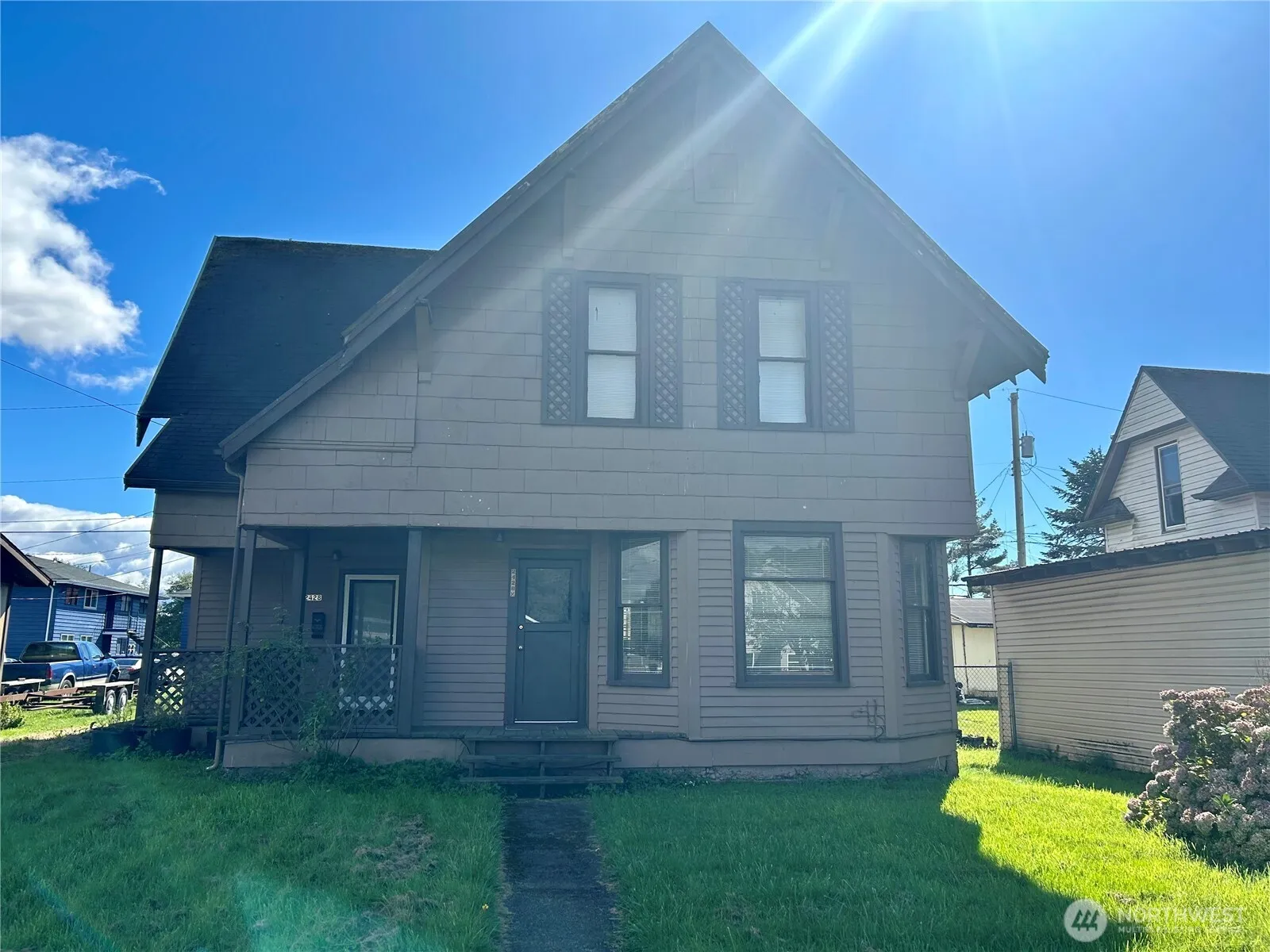 Property photo for 2428 Pacific Avenue, Hoquiam