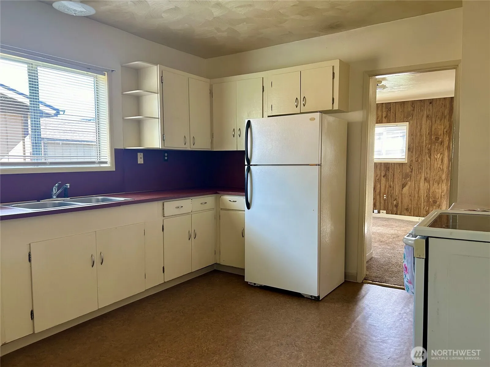 Property photo for 2428 Pacific Avenue, Hoquiam photo 4