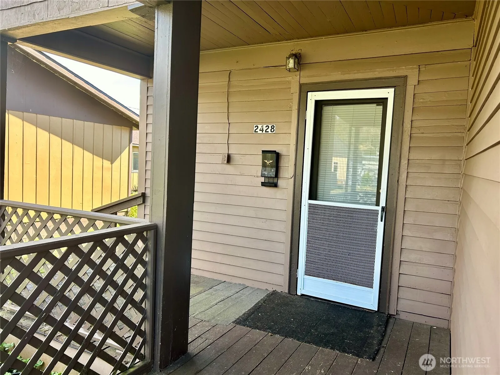 Property photo for 2428 Pacific Avenue, Hoquiam photo 2